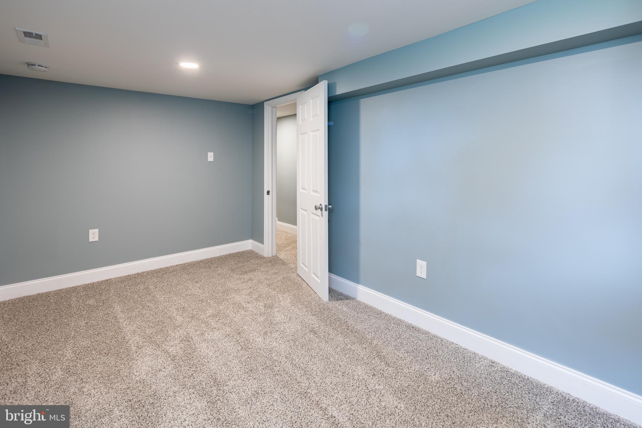 ABERDEEN HILLS - Residential