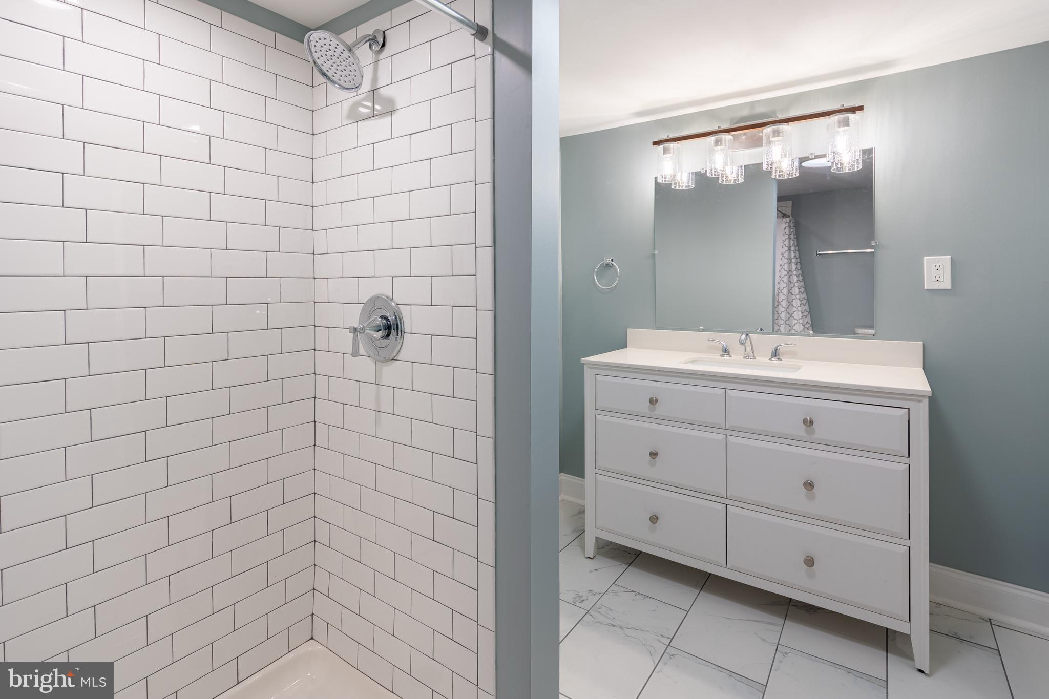 ABERDEEN HILLS - Residential