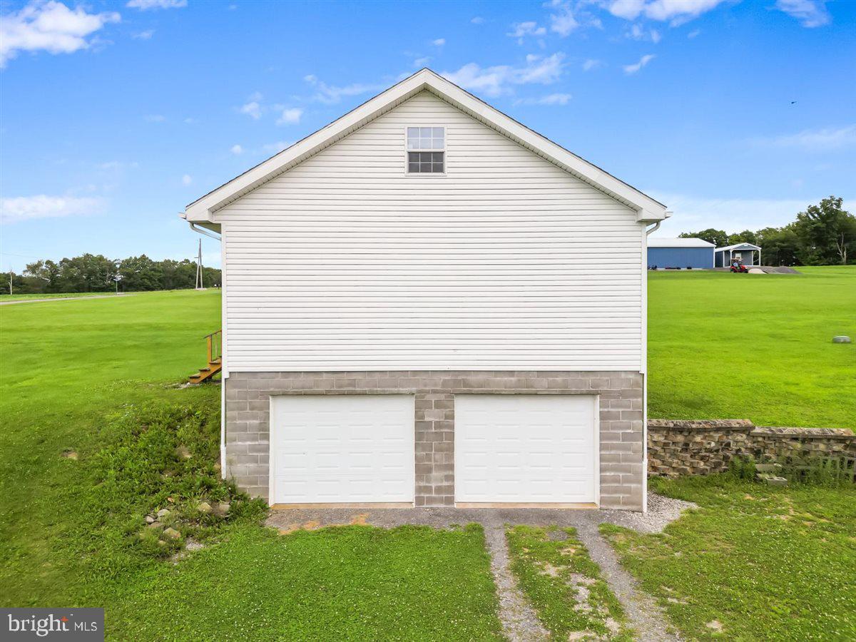 71 GREENWOOD LANE