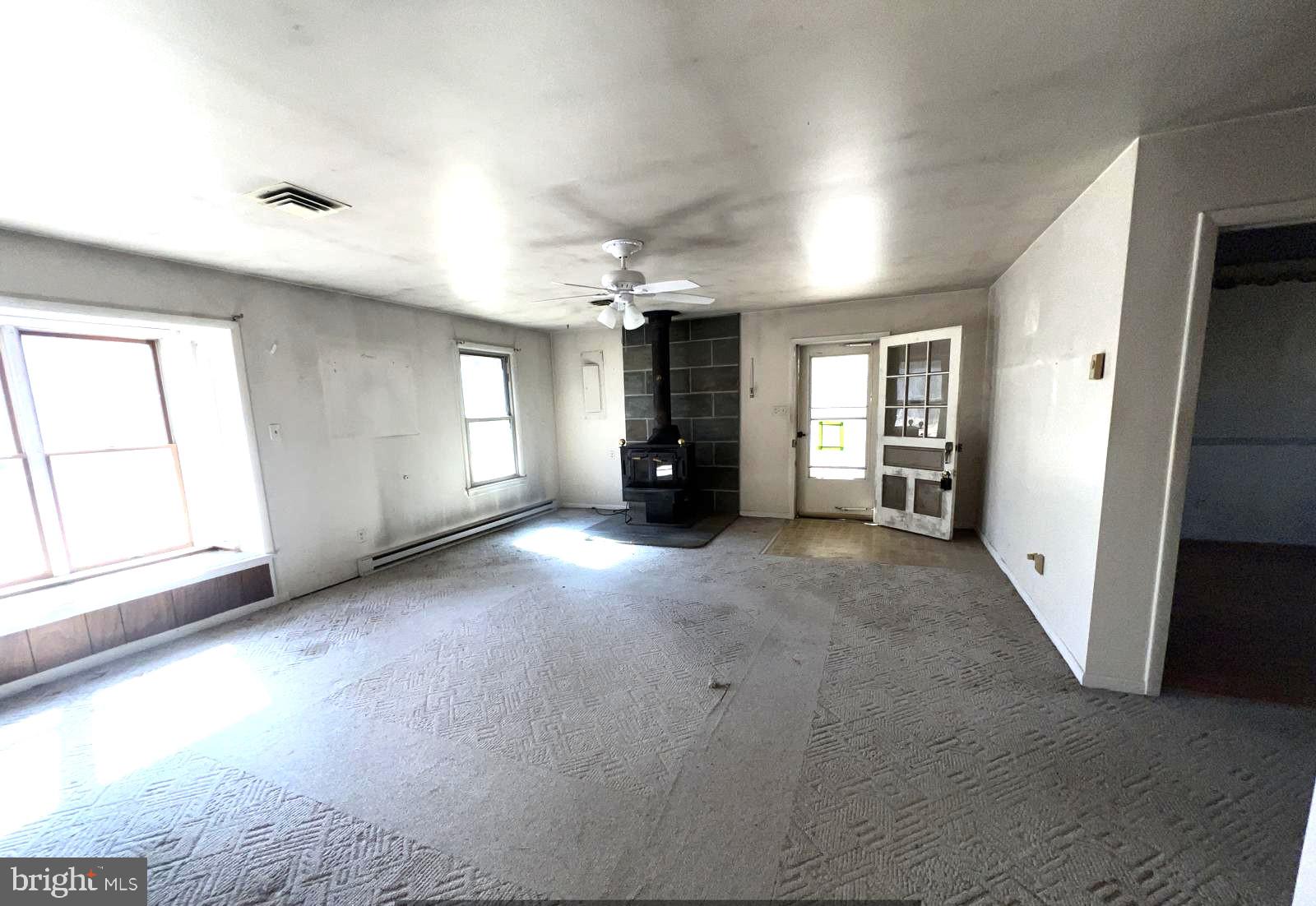 MOUNTAIN FARM - Residential