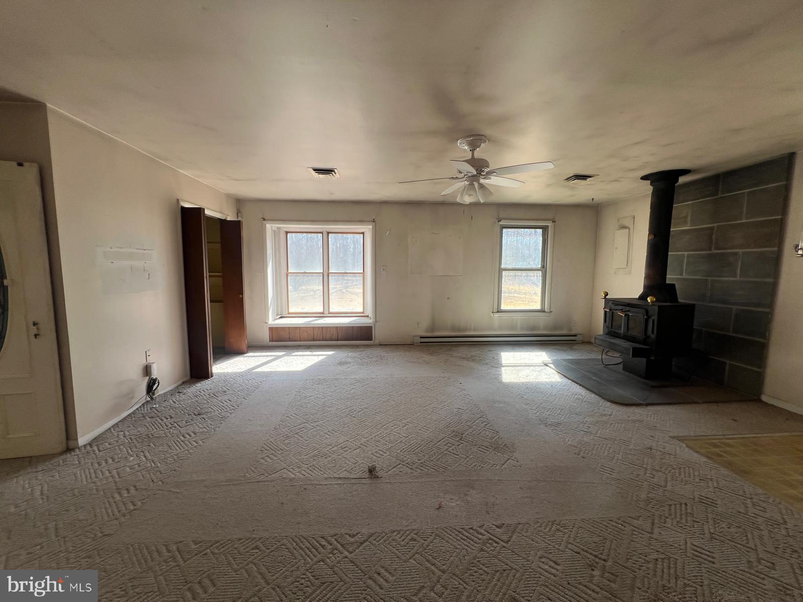 MOUNTAIN FARM - Residential