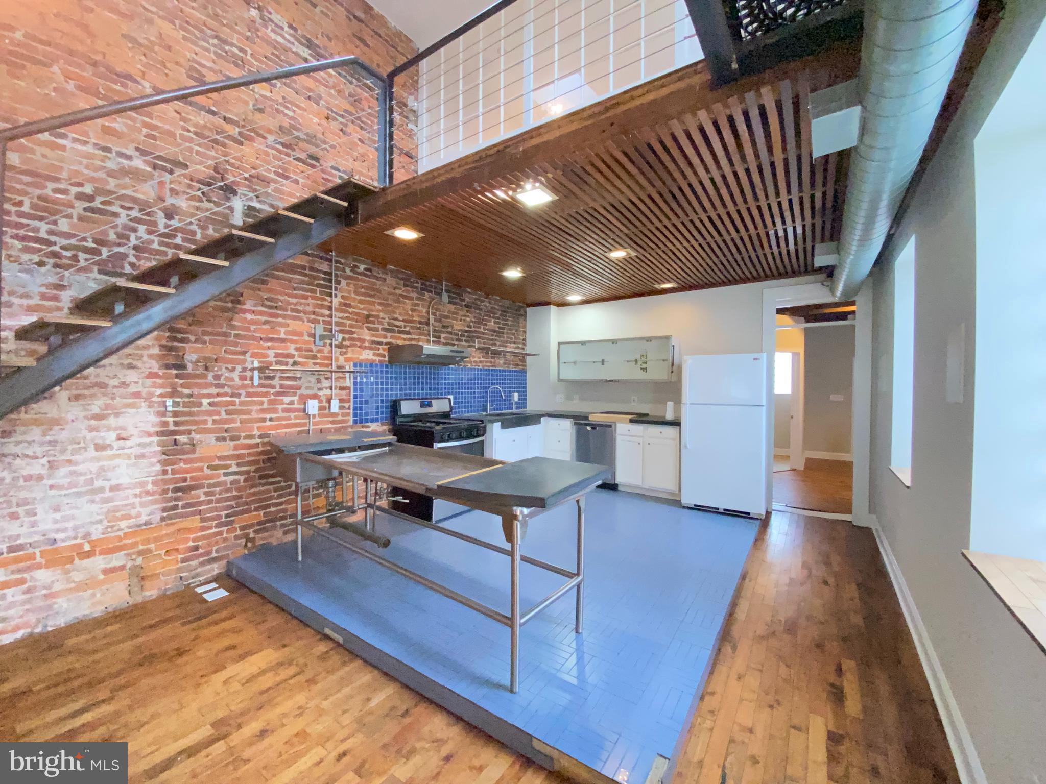 HIGHLANDTOWN - Residential