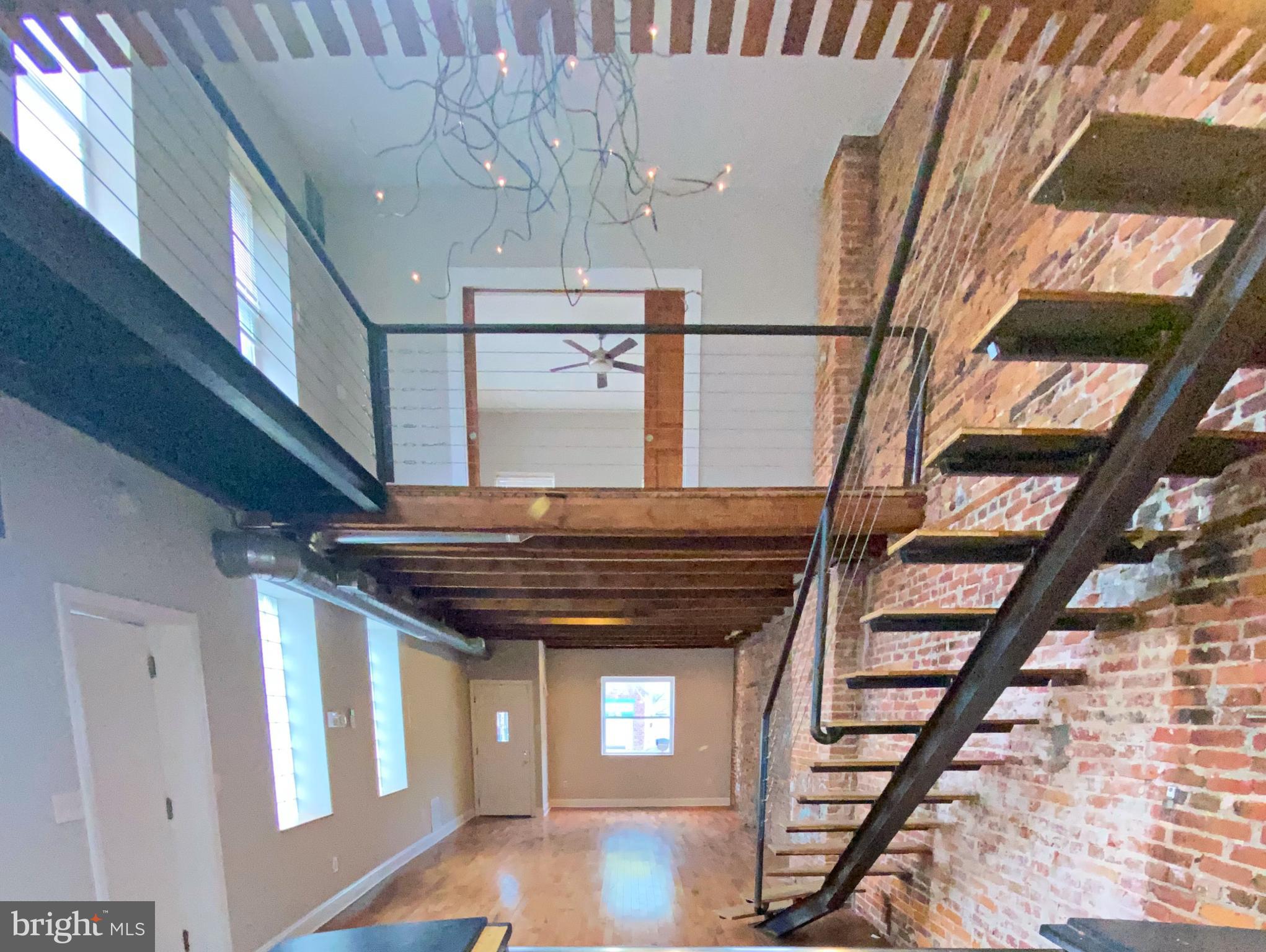 HIGHLANDTOWN - Residential