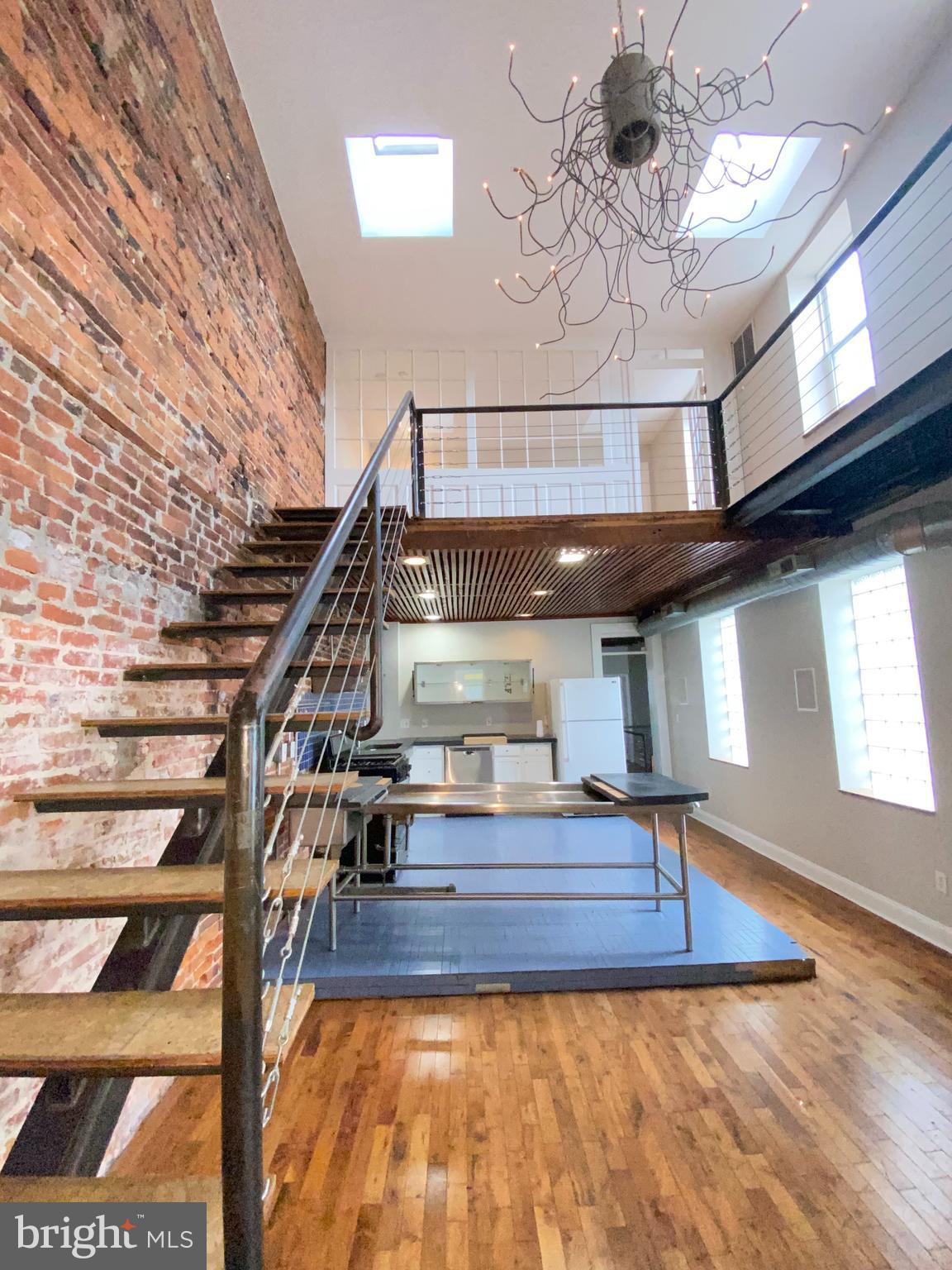 HIGHLANDTOWN - Residential