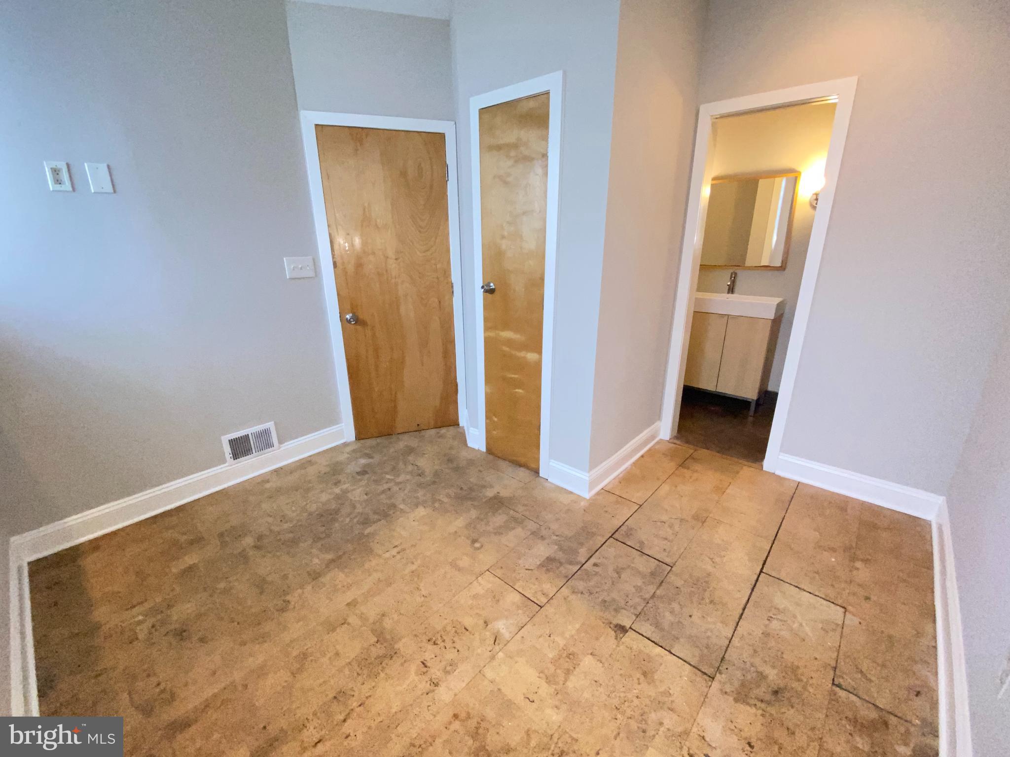 HIGHLANDTOWN - Residential