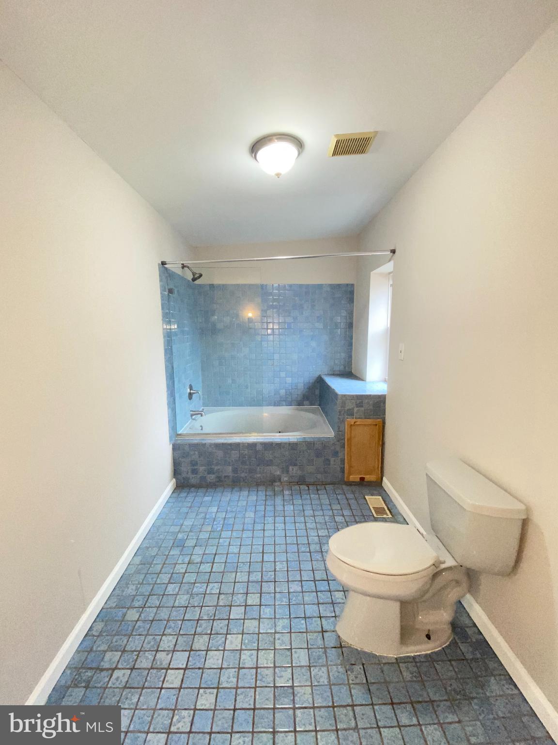 HIGHLANDTOWN - Residential