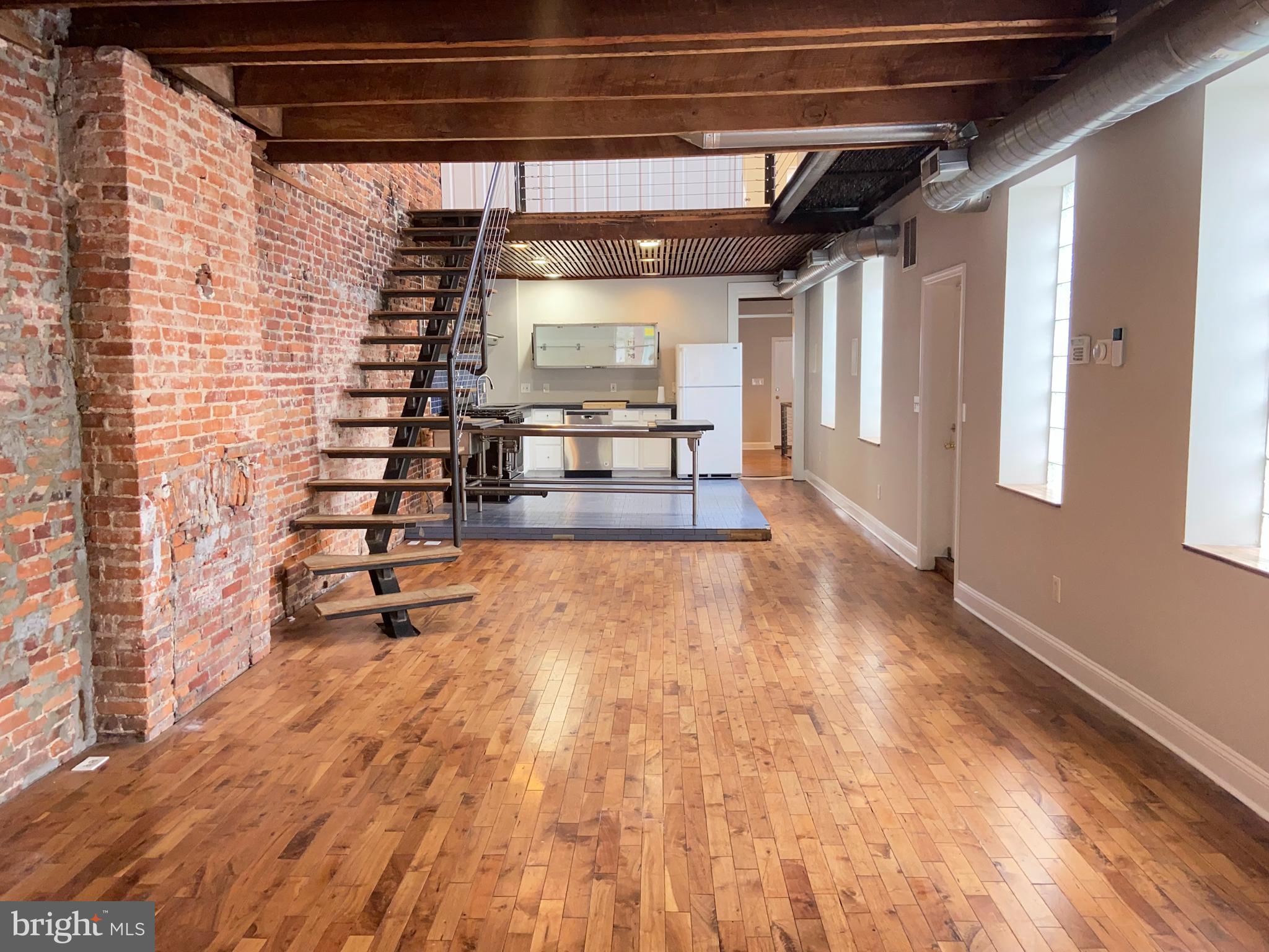 HIGHLANDTOWN - Residential