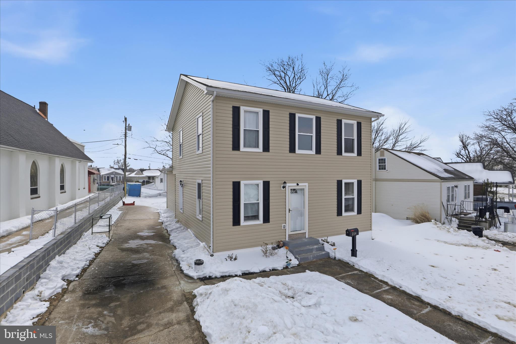 GRAY MANOR - Residential