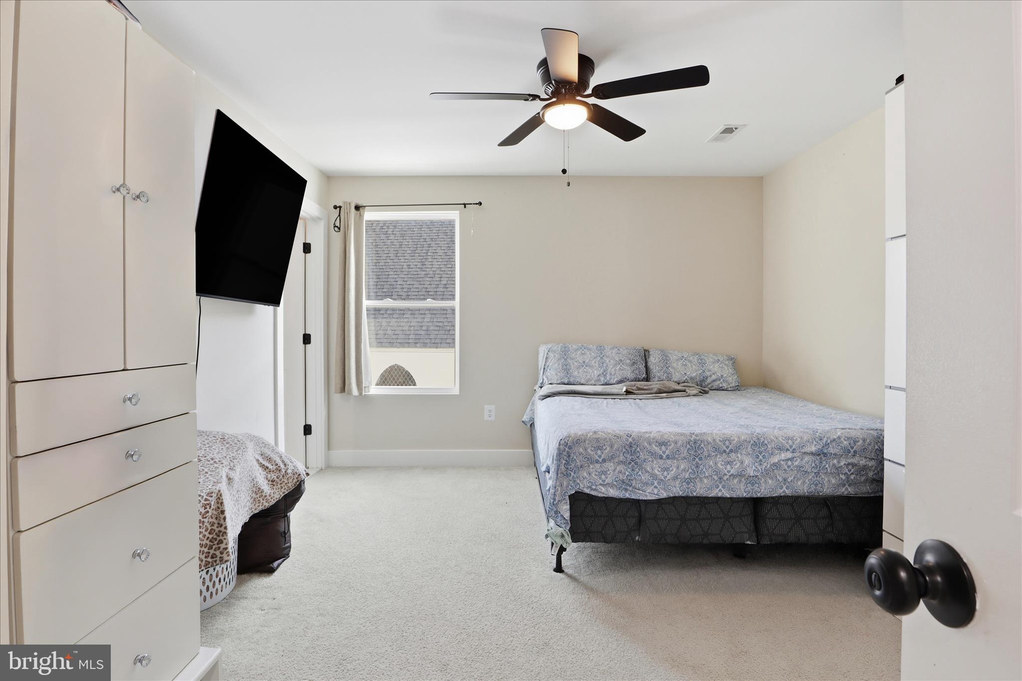 GRAY MANOR - Residential