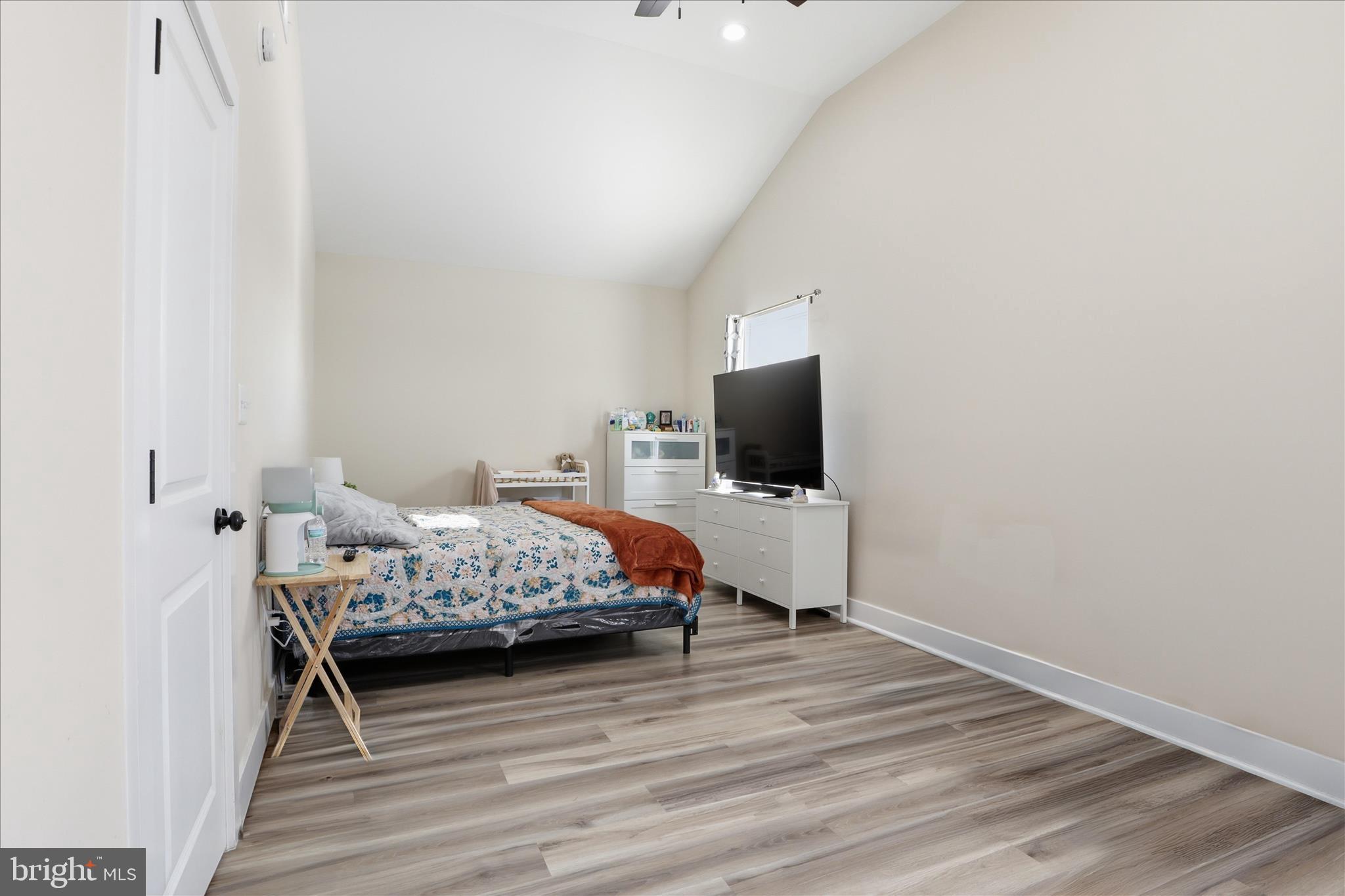 GRAY MANOR - Residential