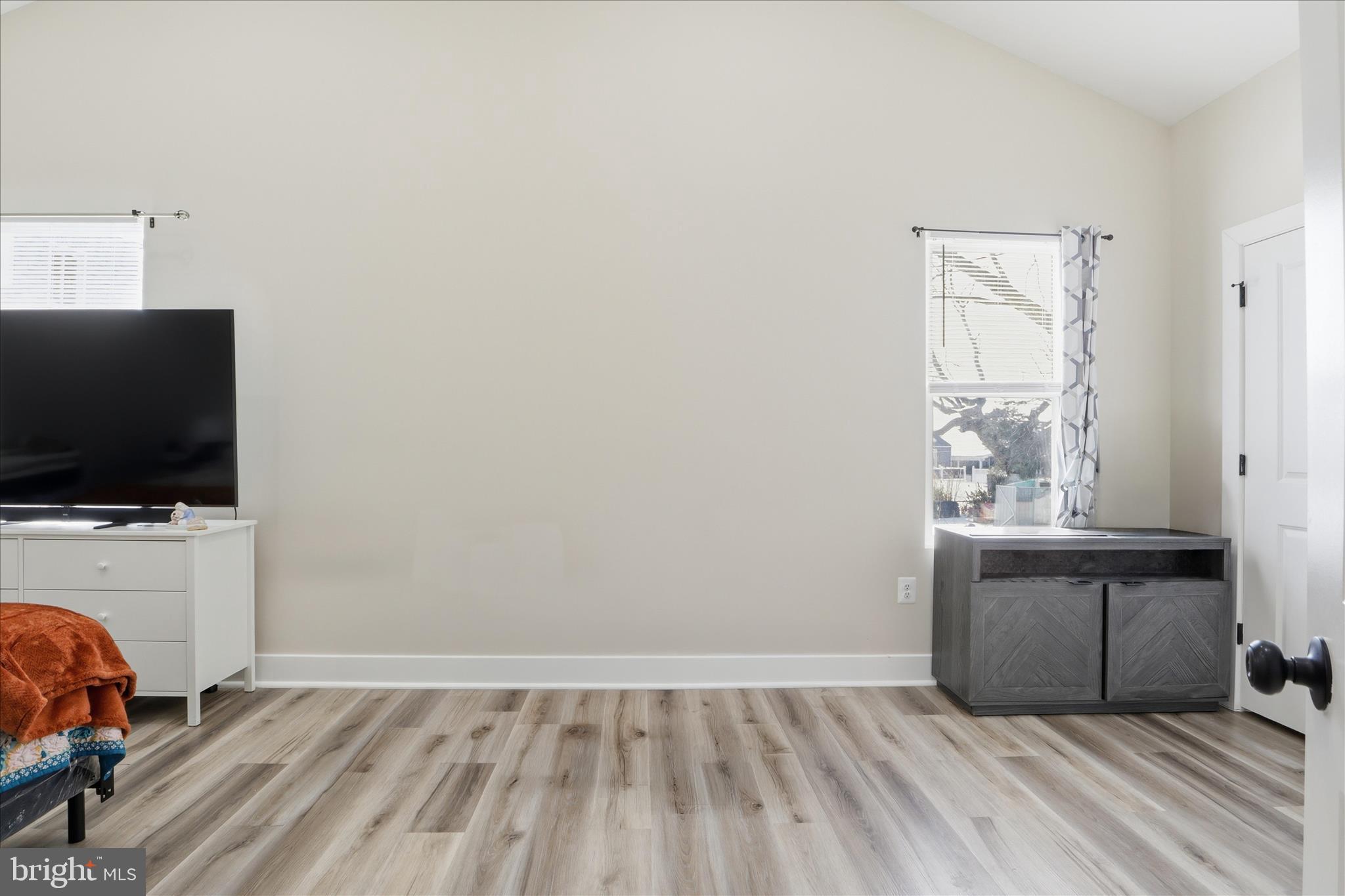 GRAY MANOR - Residential