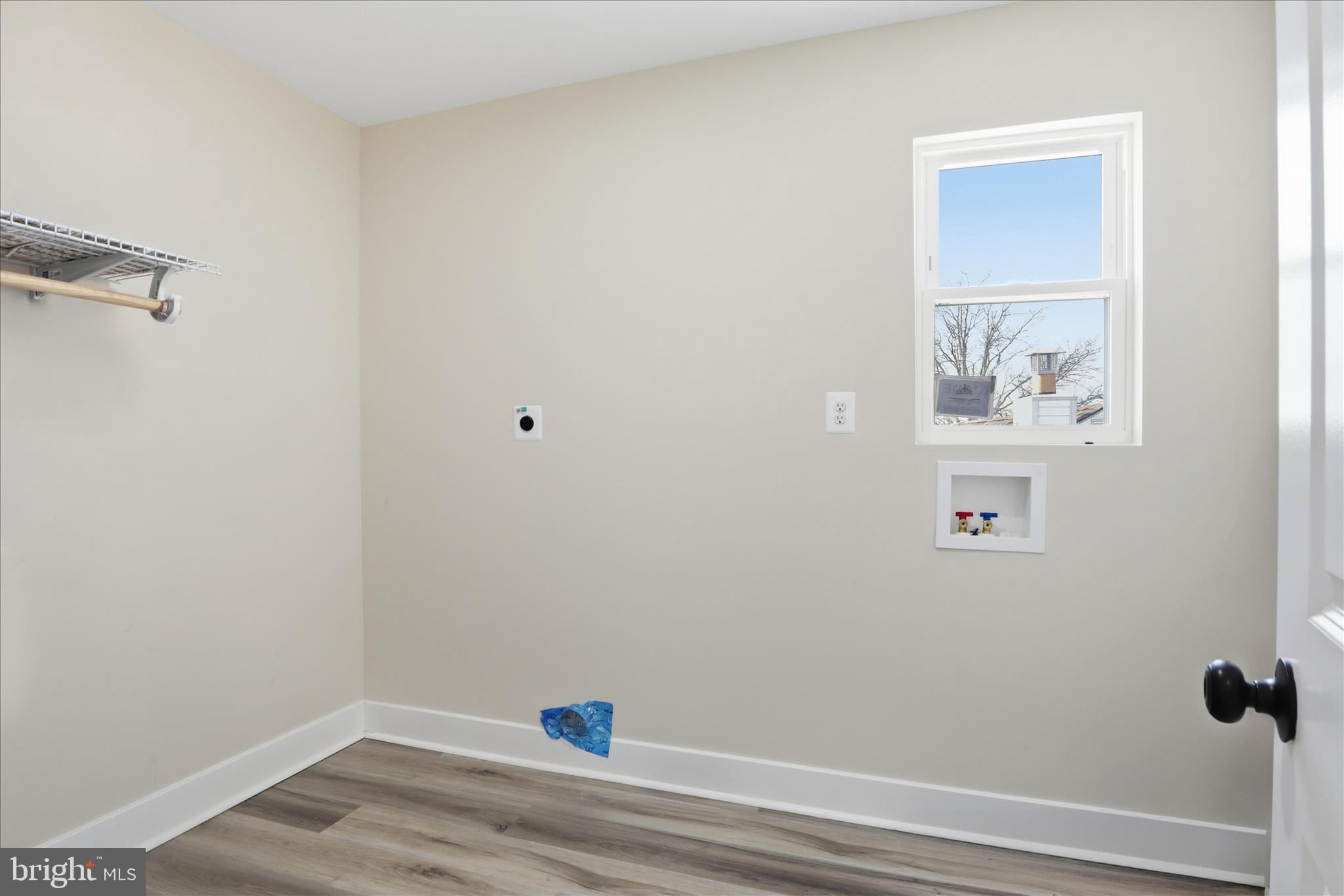 GRAY MANOR - Residential