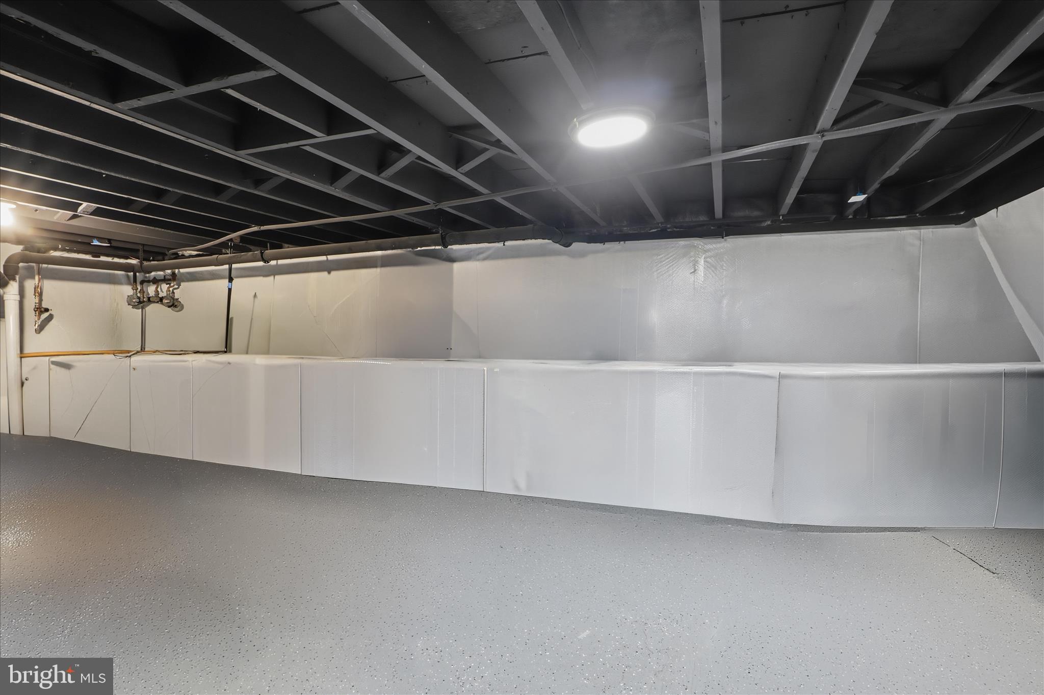 GRAY MANOR - Residential