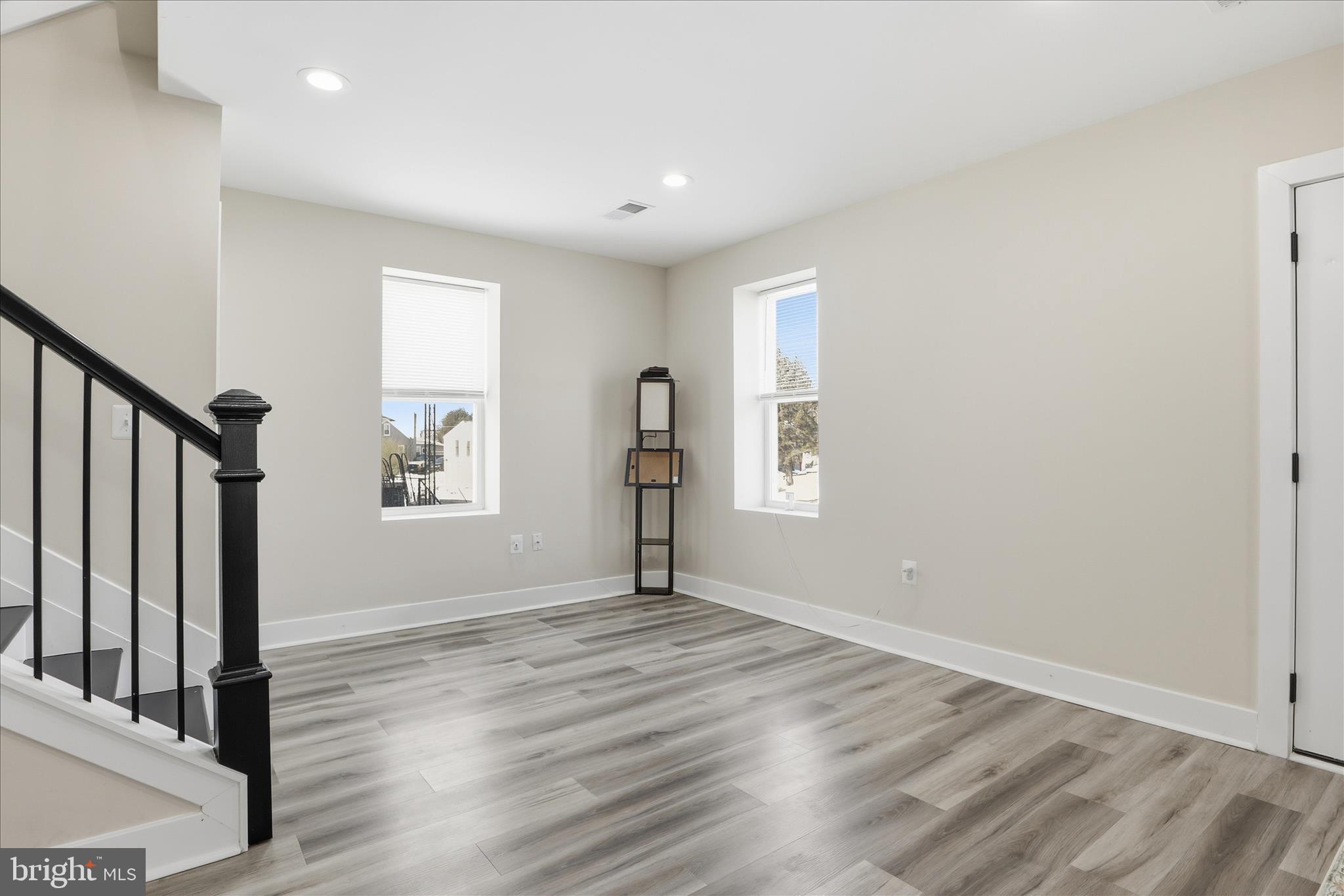 GRAY MANOR - Residential