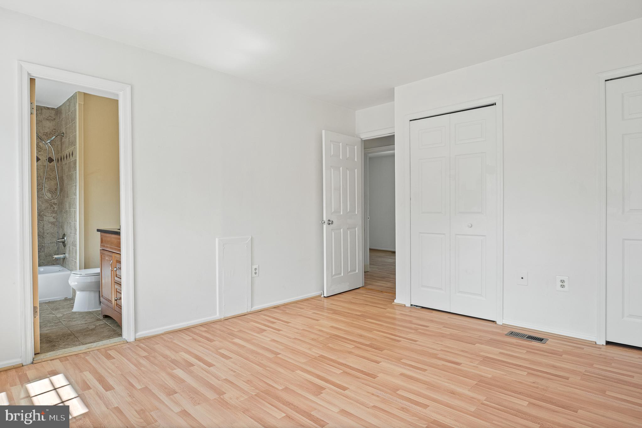 ROCKSHIRE TOWNHOMES - Residential