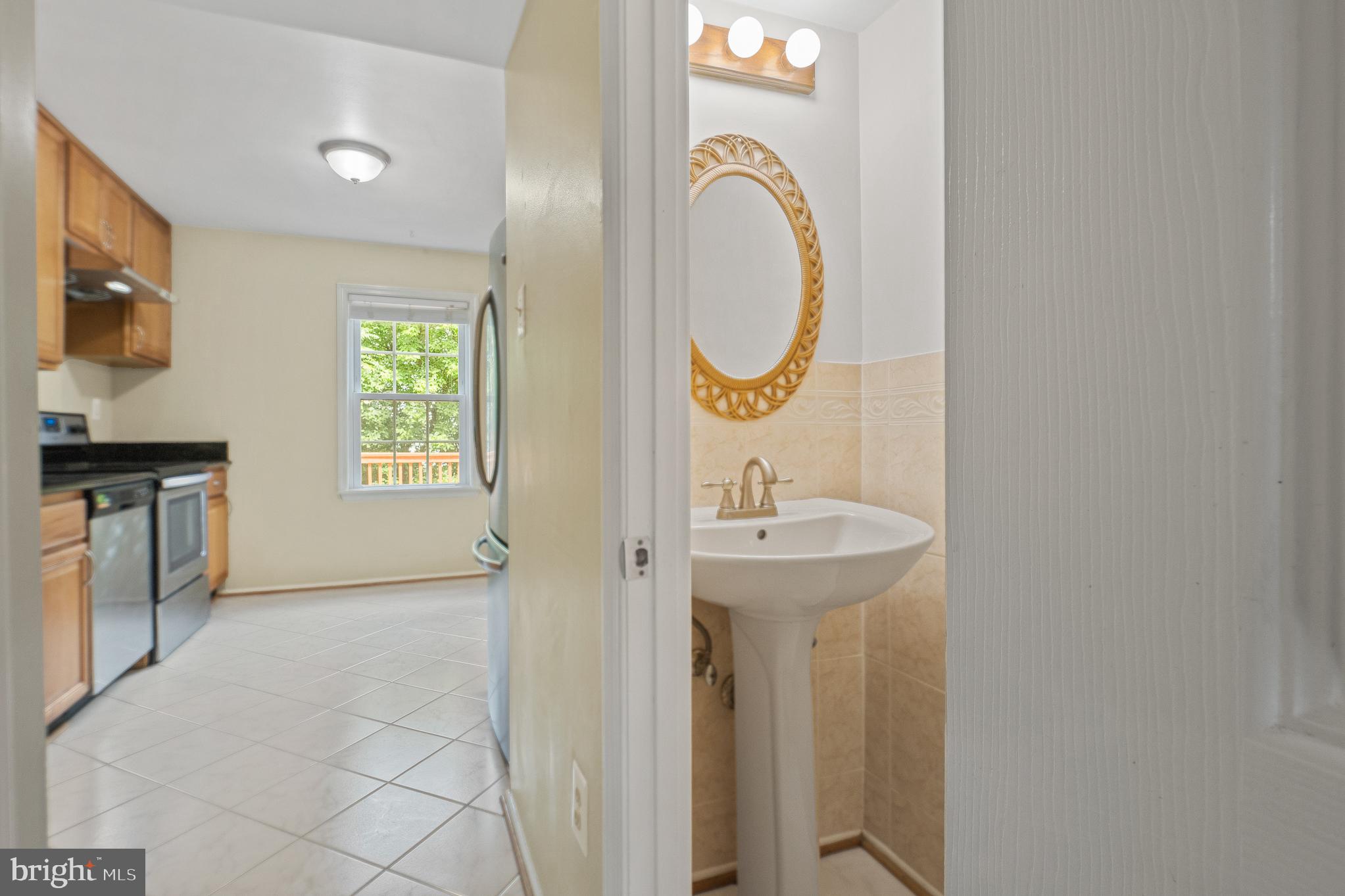 ROCKSHIRE TOWNHOMES - Residential