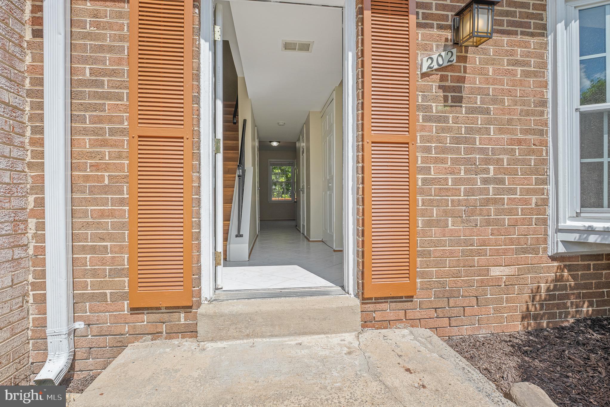 ROCKSHIRE TOWNHOMES - Residential