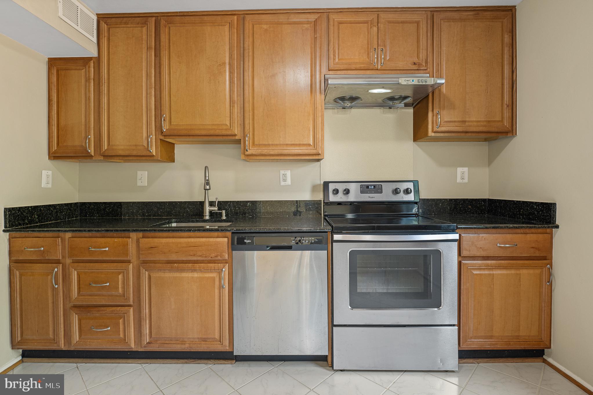 ROCKSHIRE TOWNHOMES - Residential