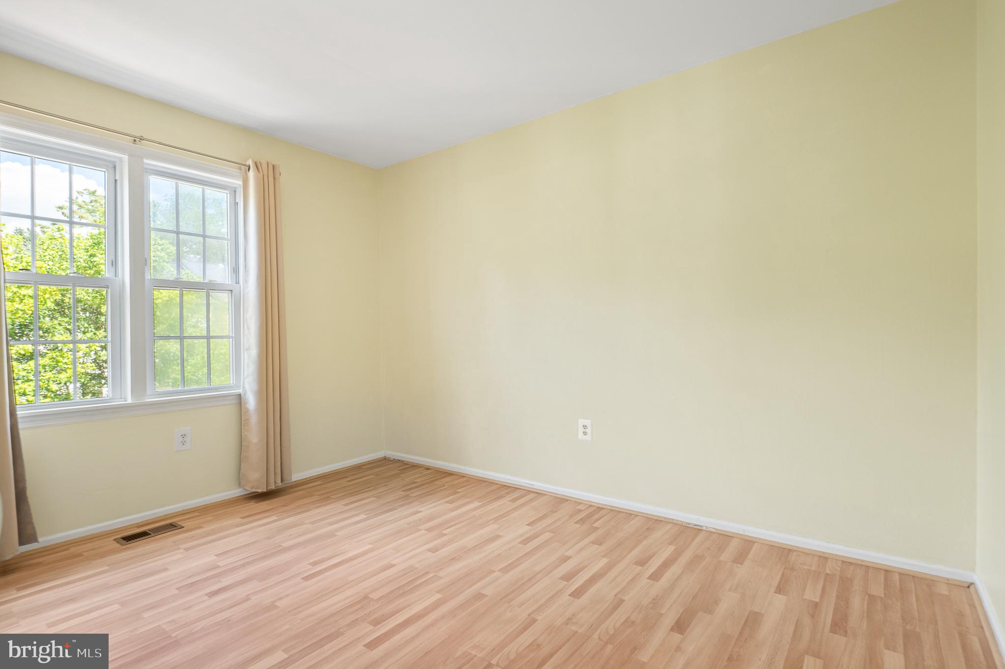 ROCKSHIRE TOWNHOMES - Residential