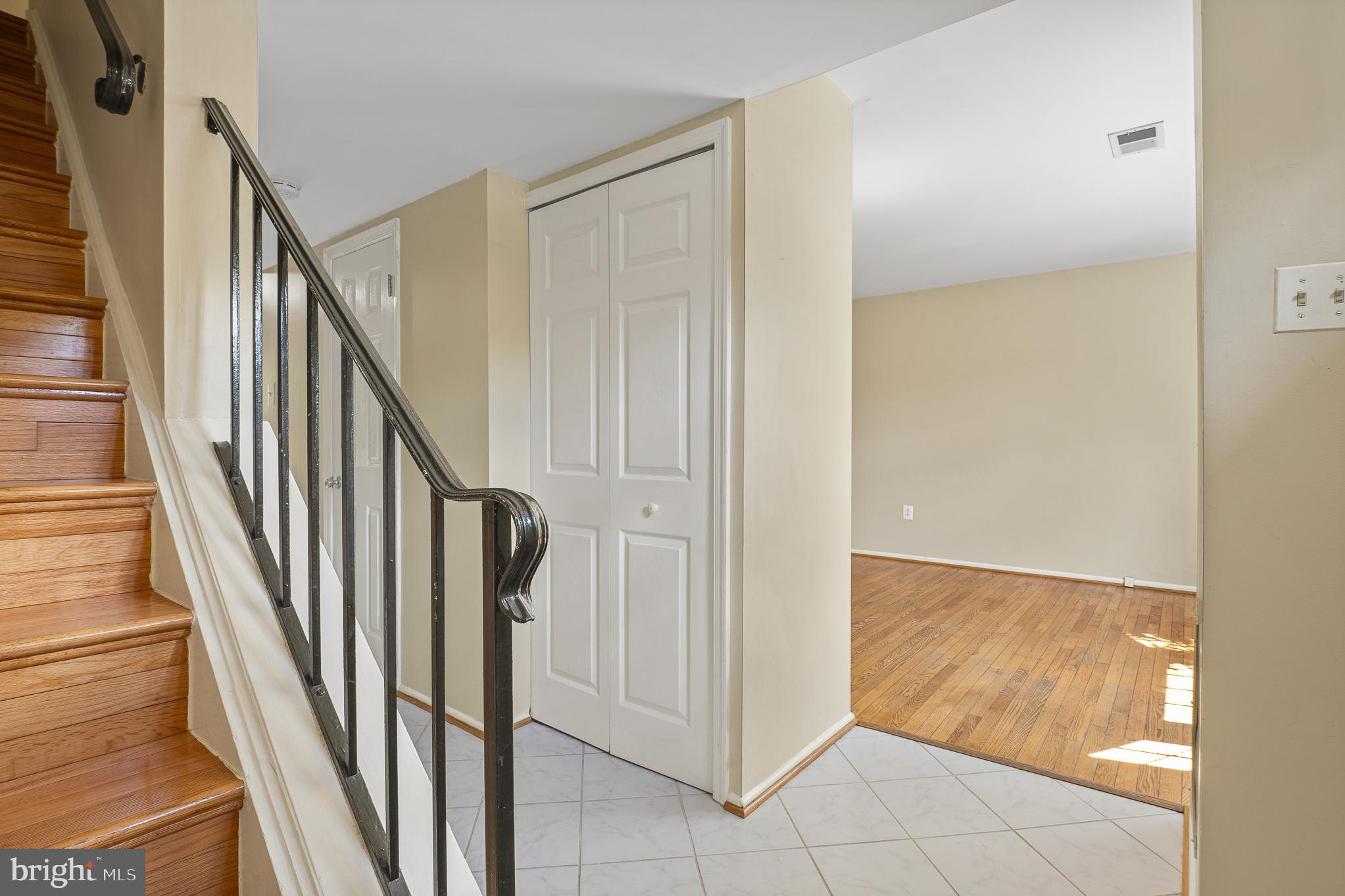 ROCKSHIRE TOWNHOMES - Residential