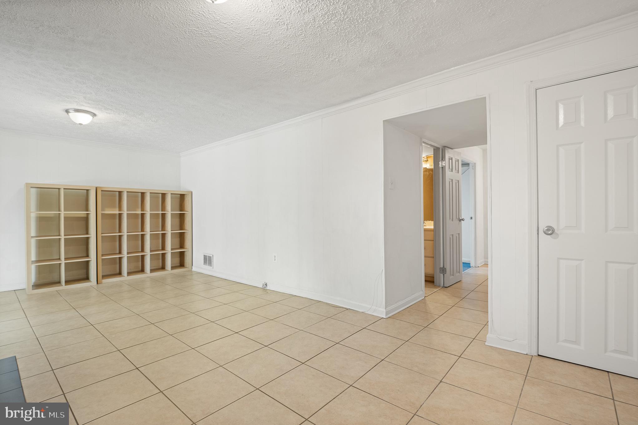 ROCKSHIRE TOWNHOMES - Residential