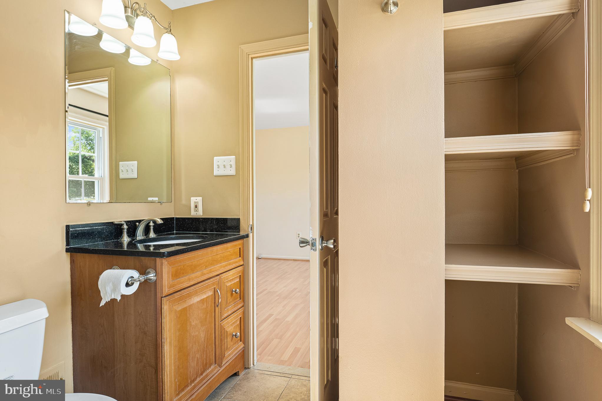 ROCKSHIRE TOWNHOMES - Residential