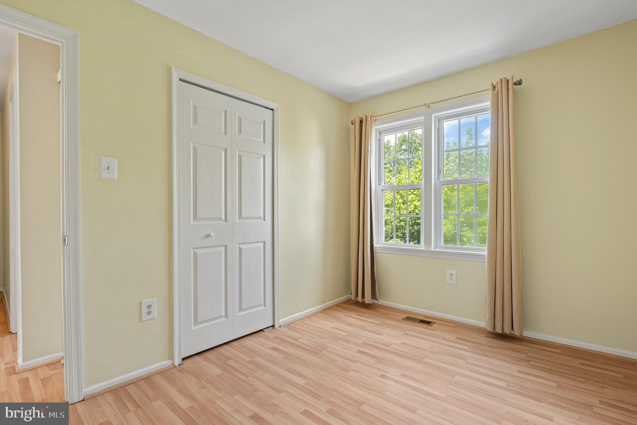 ROCKSHIRE TOWNHOMES - Residential