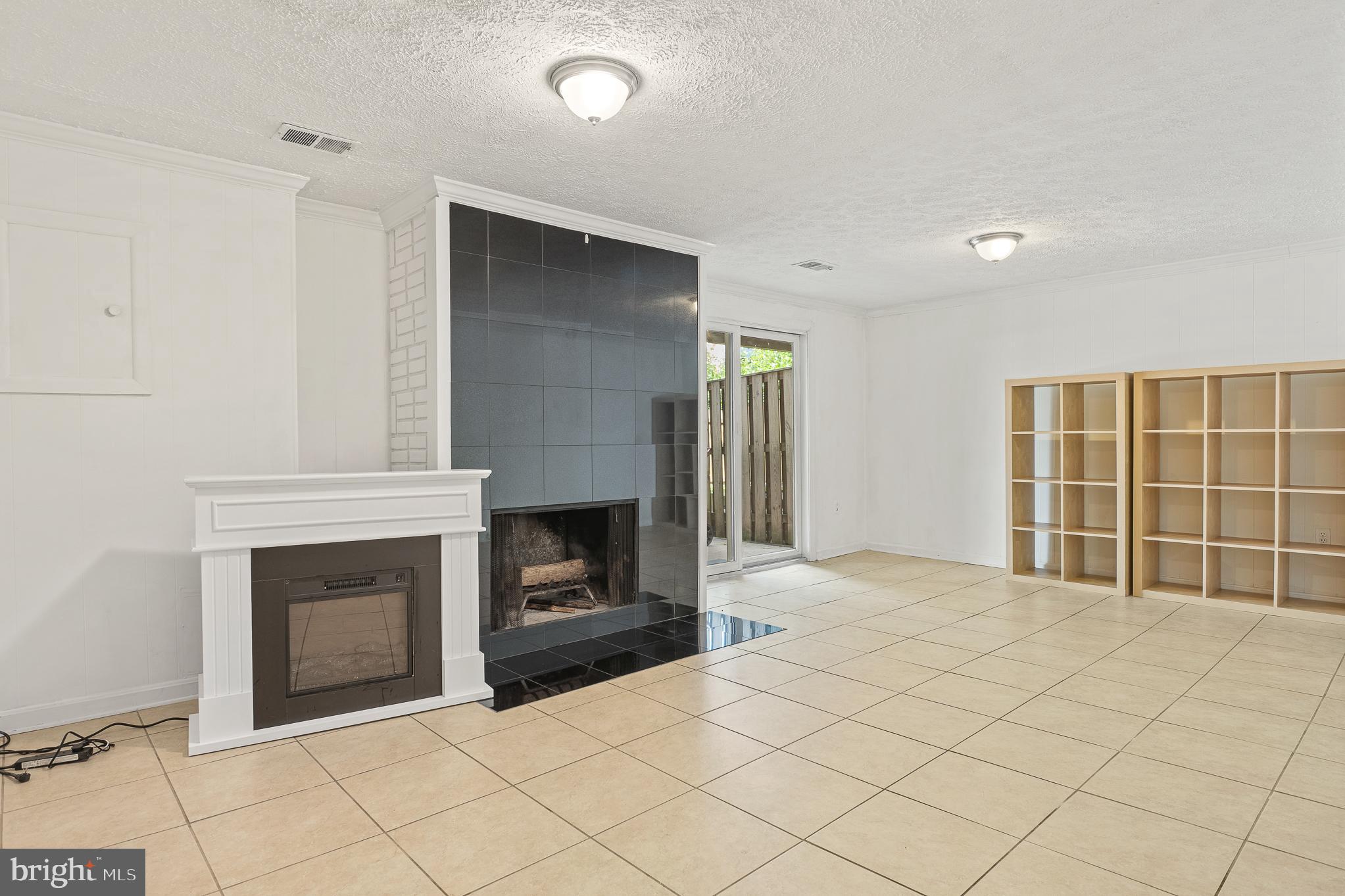 ROCKSHIRE TOWNHOMES - Residential