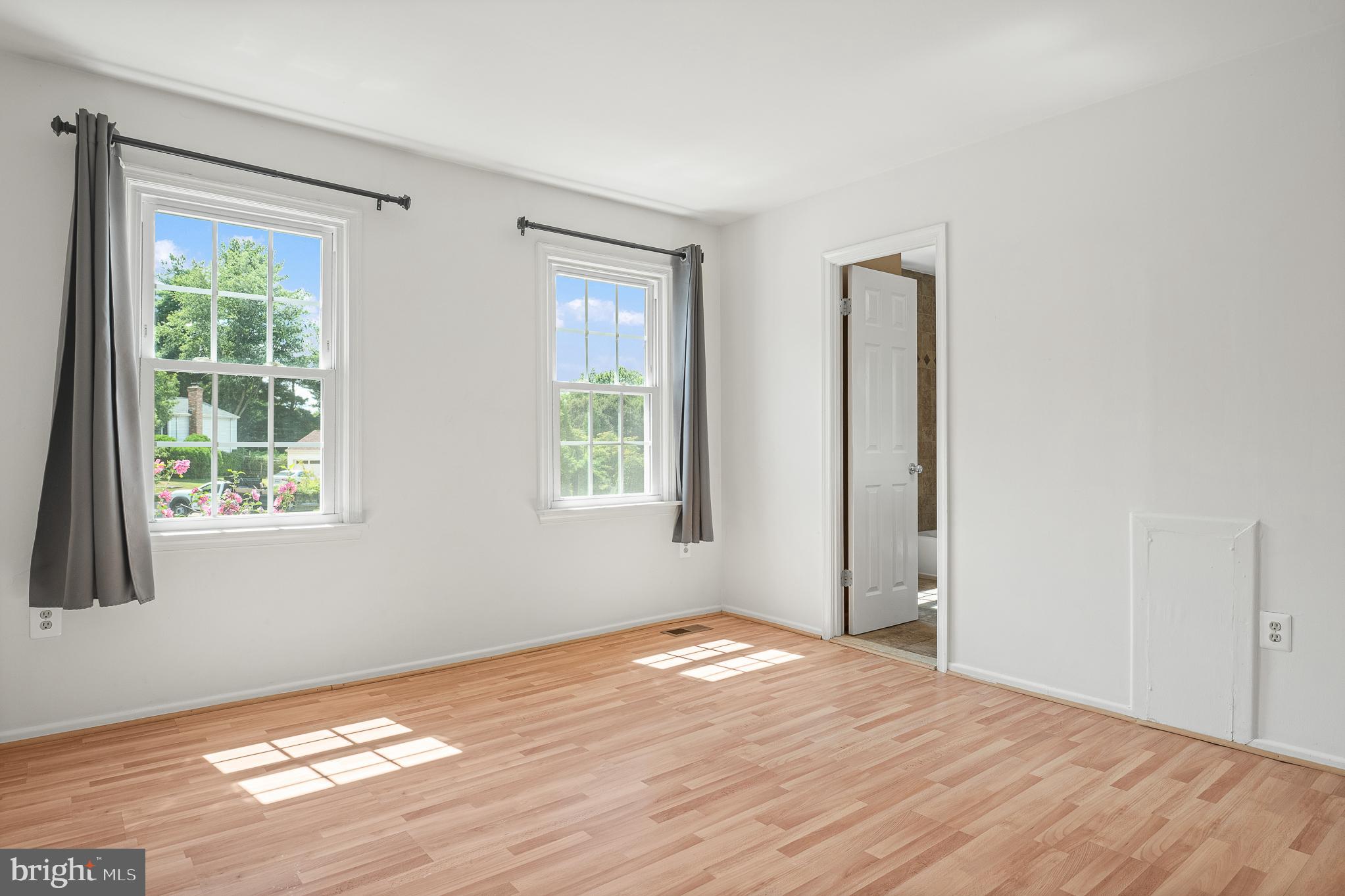 ROCKSHIRE TOWNHOMES - Residential