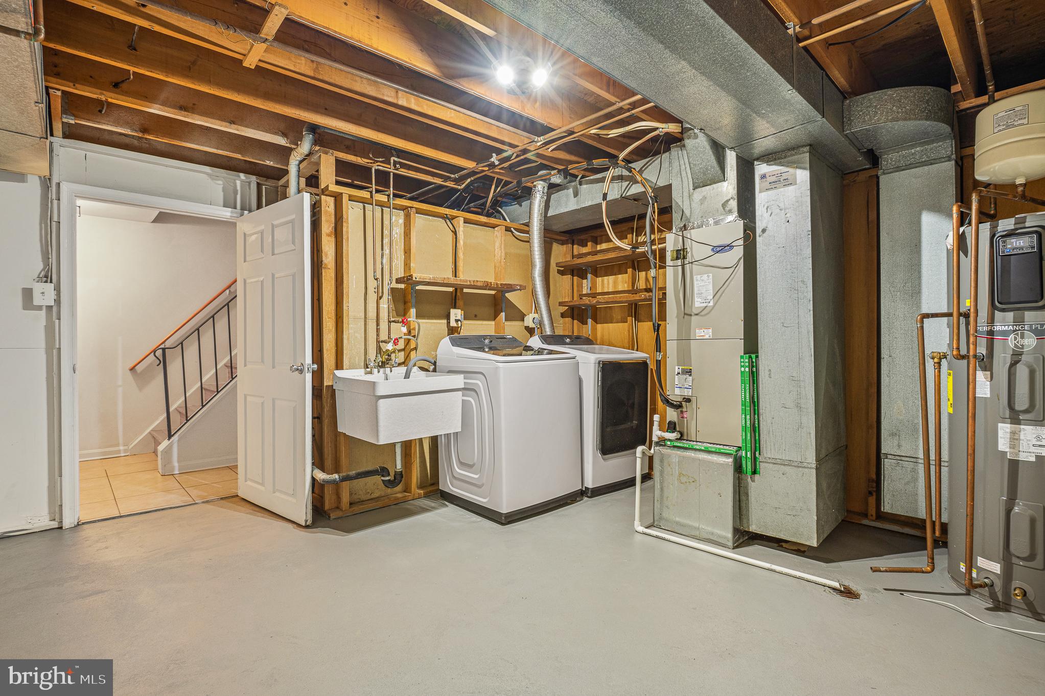 ROCKSHIRE TOWNHOMES - Residential