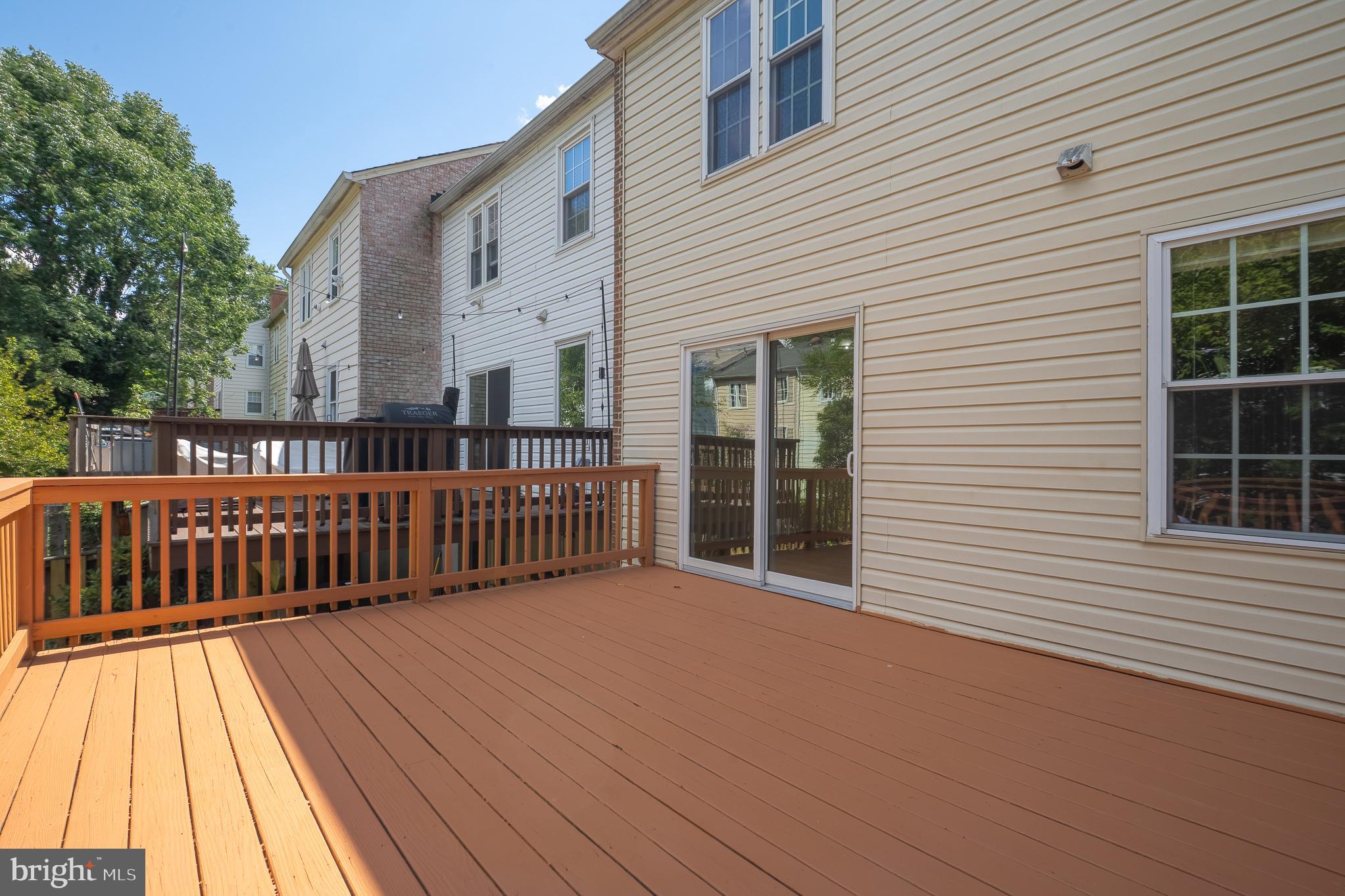 ROCKSHIRE TOWNHOMES - Residential