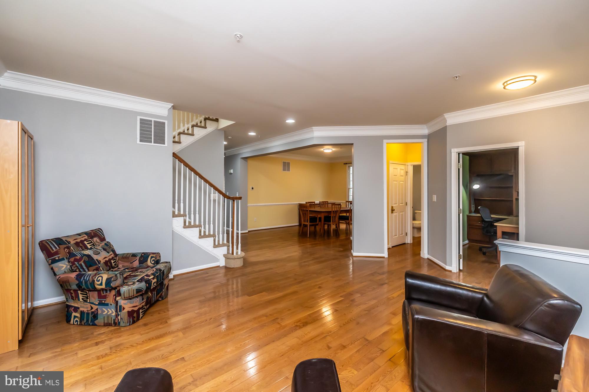 NEW BRITAIN WALK - Residential