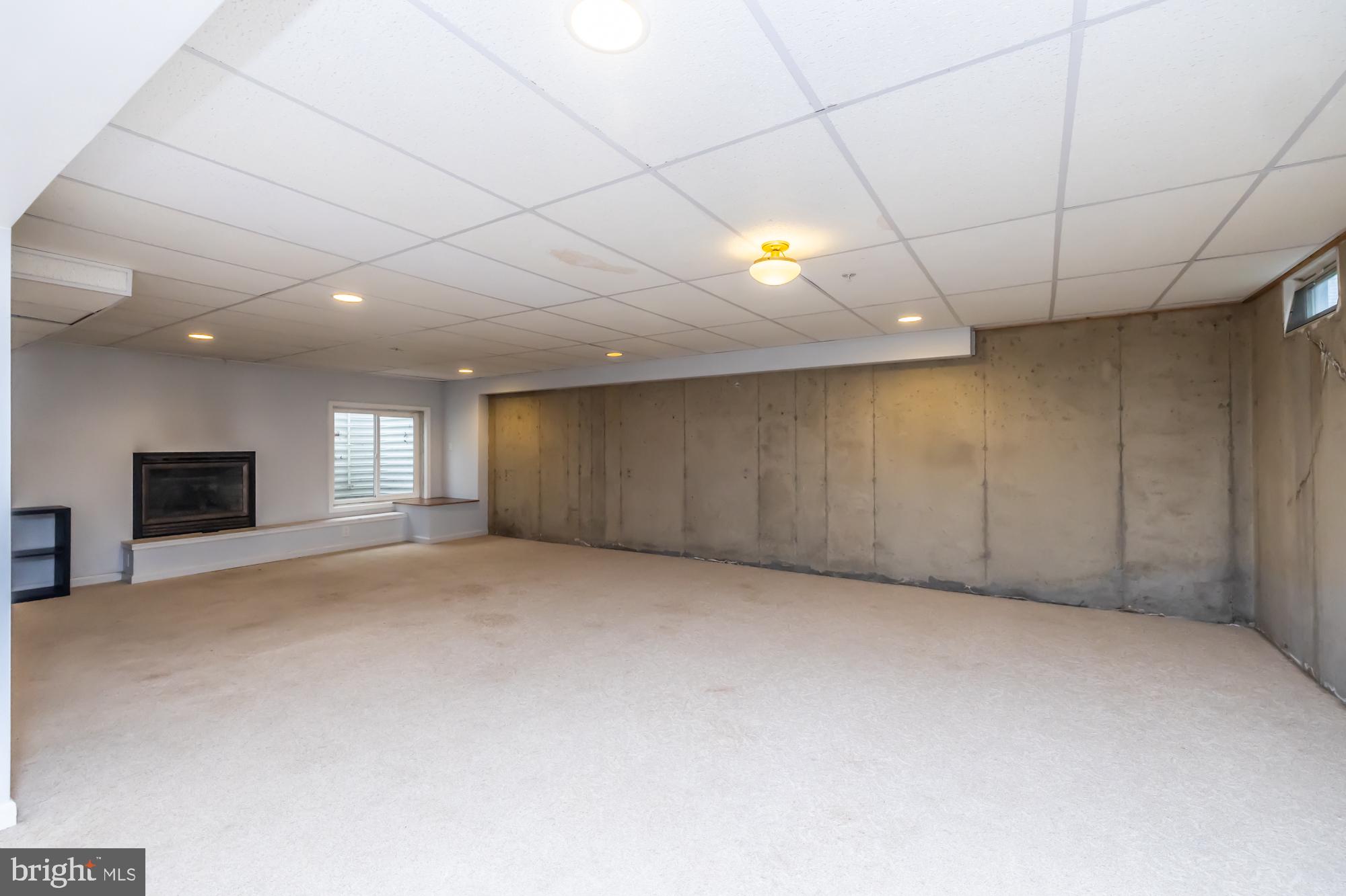 NEW BRITAIN WALK - Residential