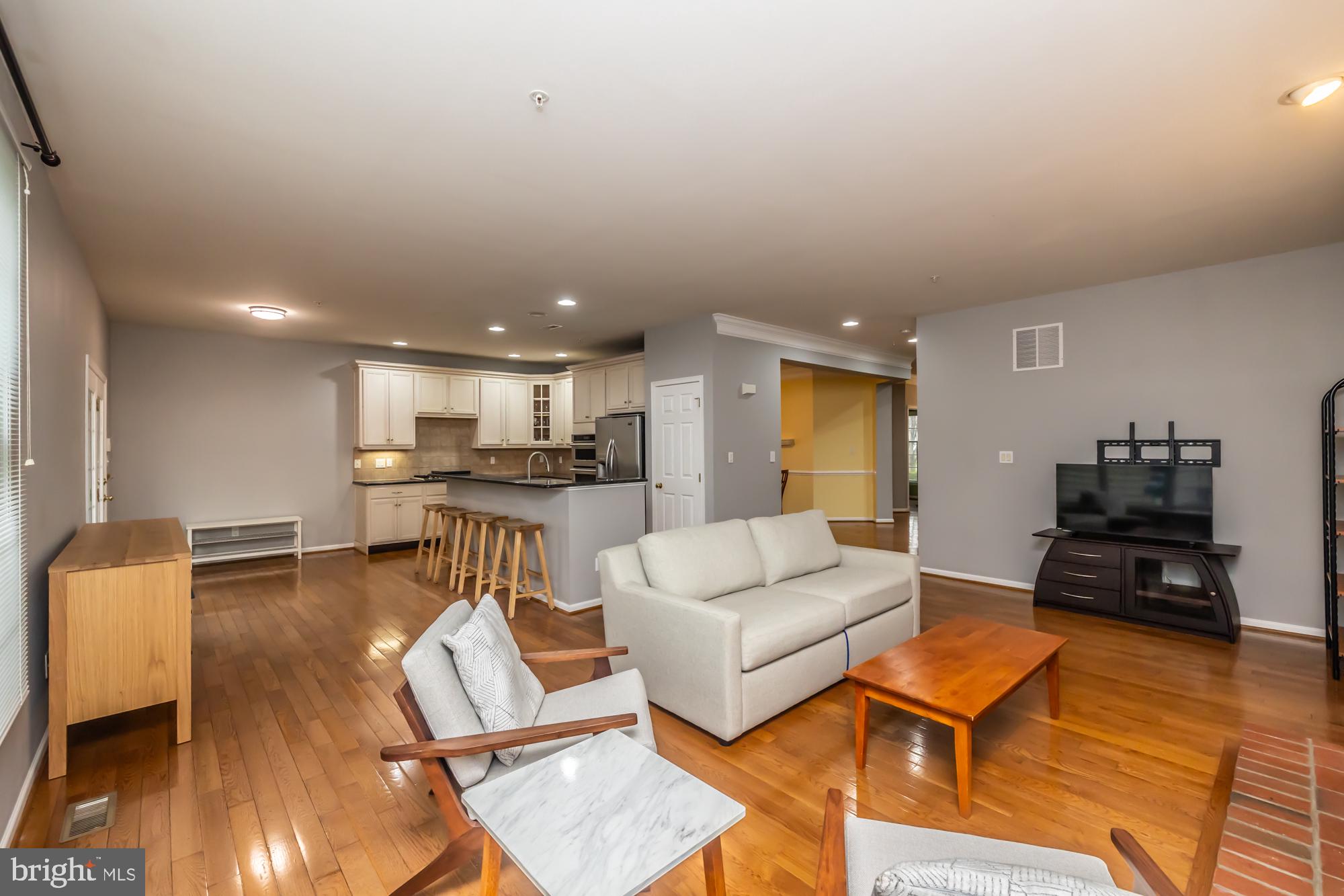 NEW BRITAIN WALK - Residential