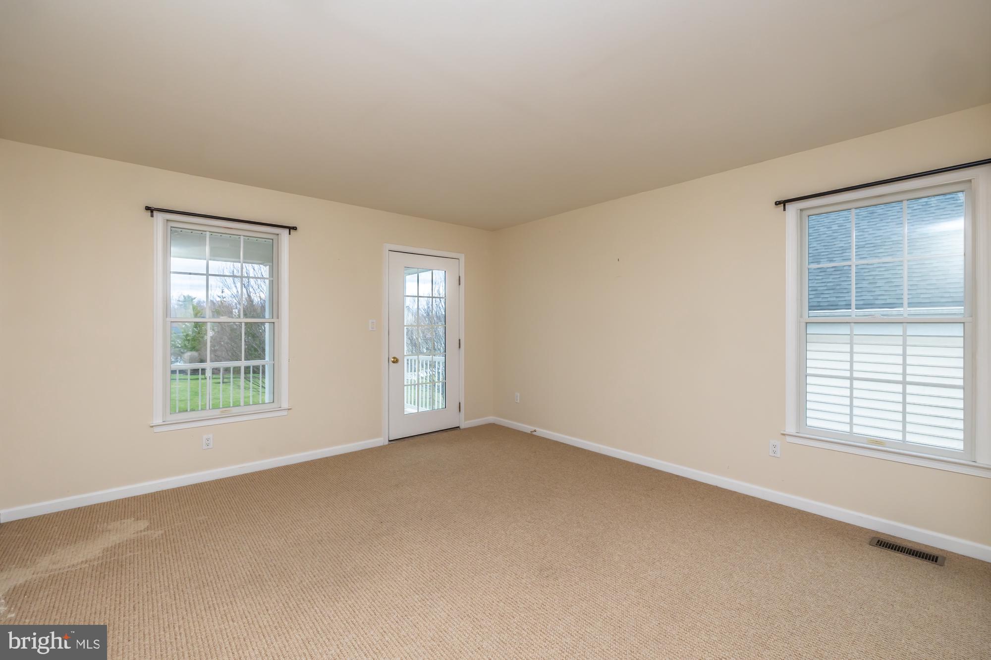 NEW BRITAIN WALK - Residential