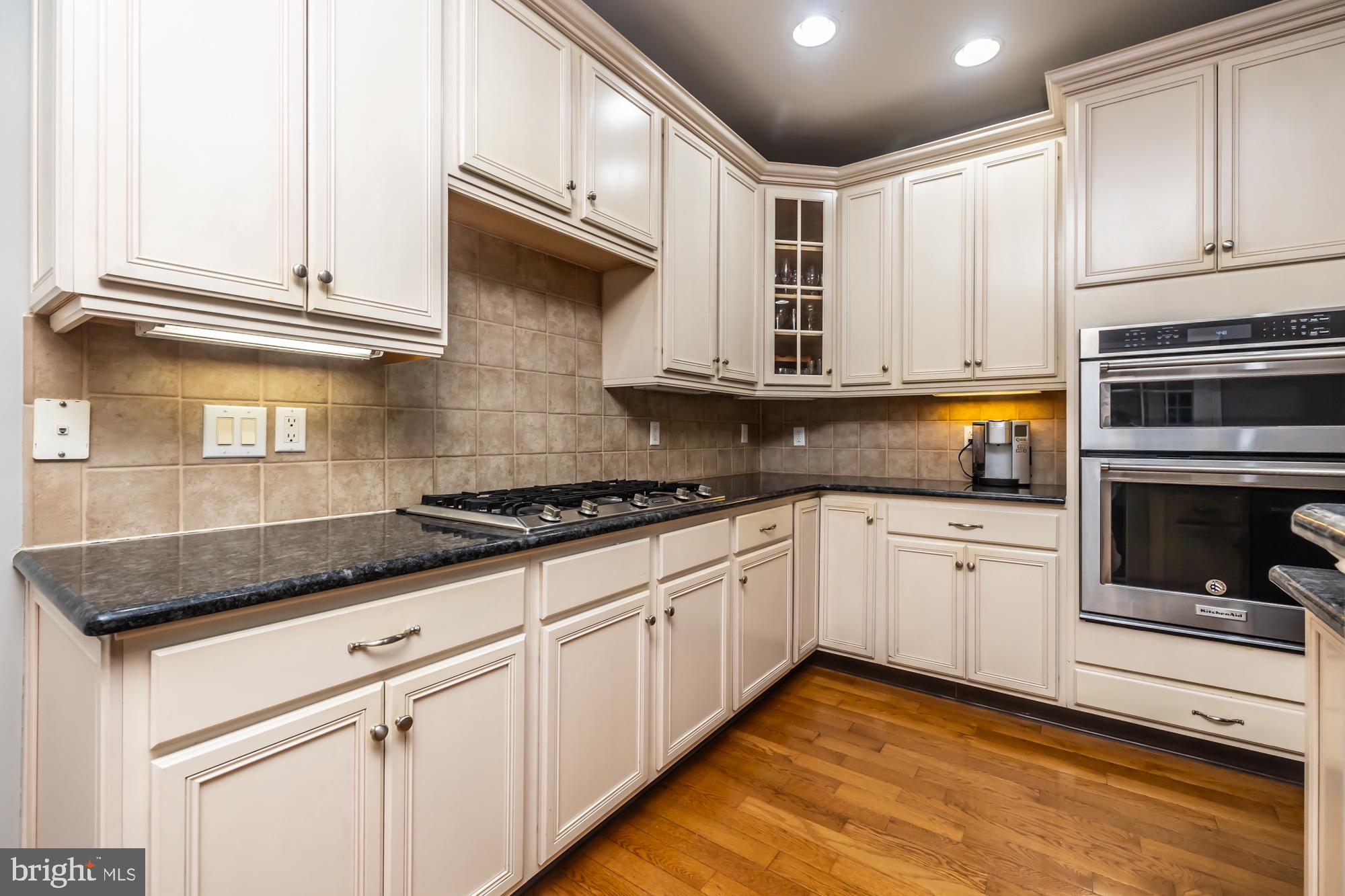 NEW BRITAIN WALK - Residential