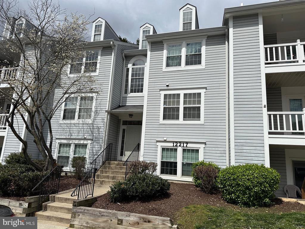 WATERS EDGE AT NORTH LAKE - Residential