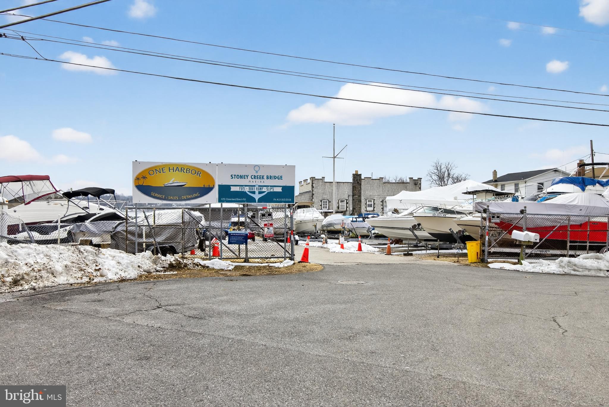 CHESTNUT HILL COVE - Residential