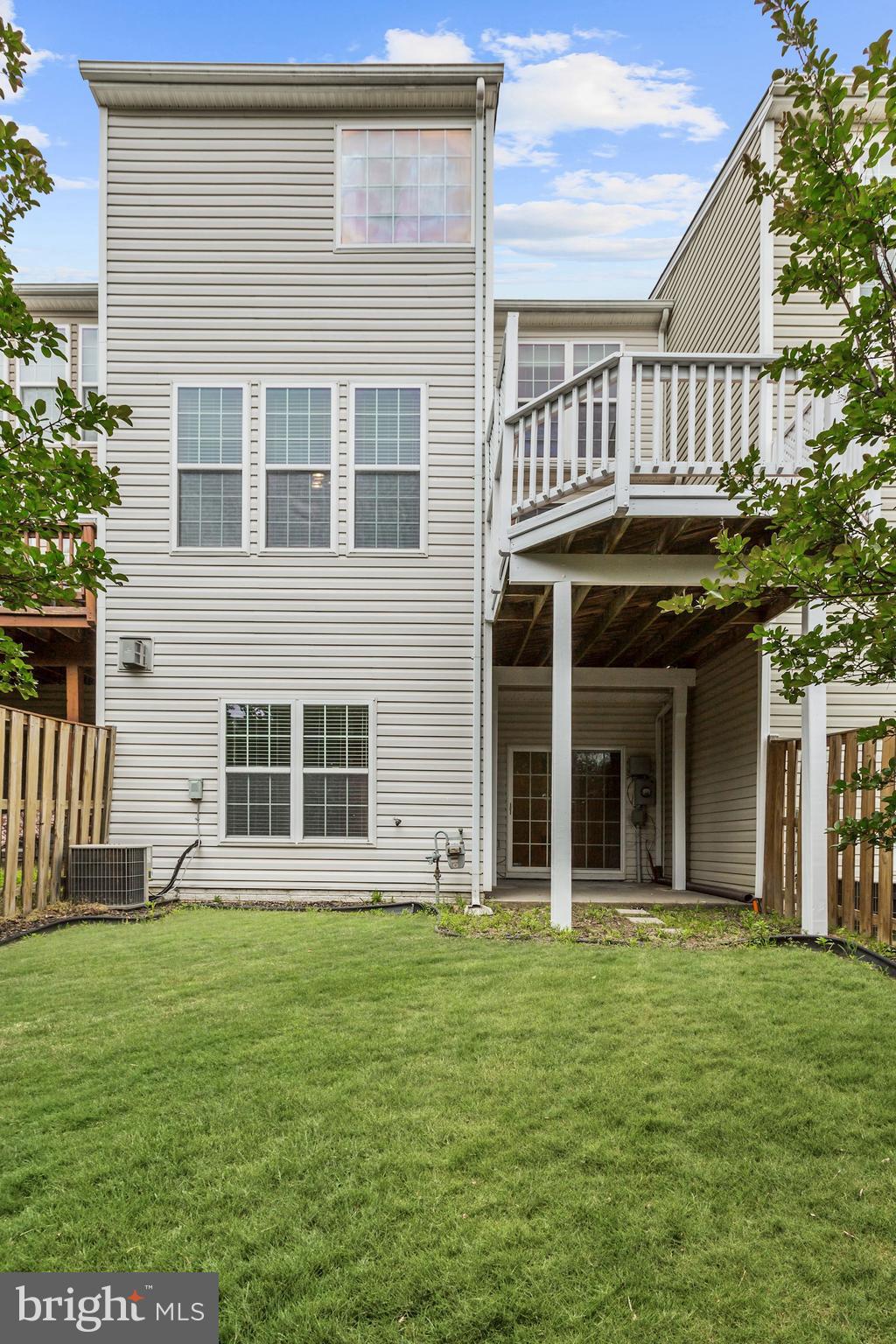 LAUREL HILL - Residential Lease