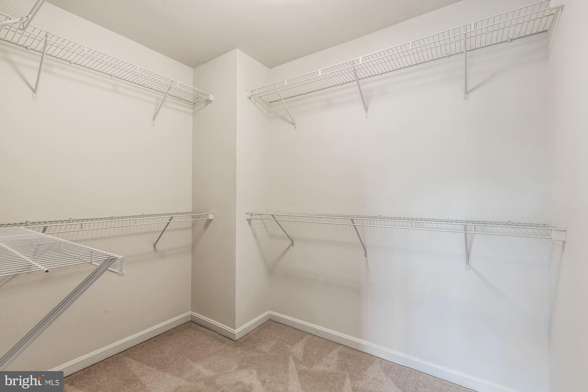 LAUREL HILL - Residential Lease