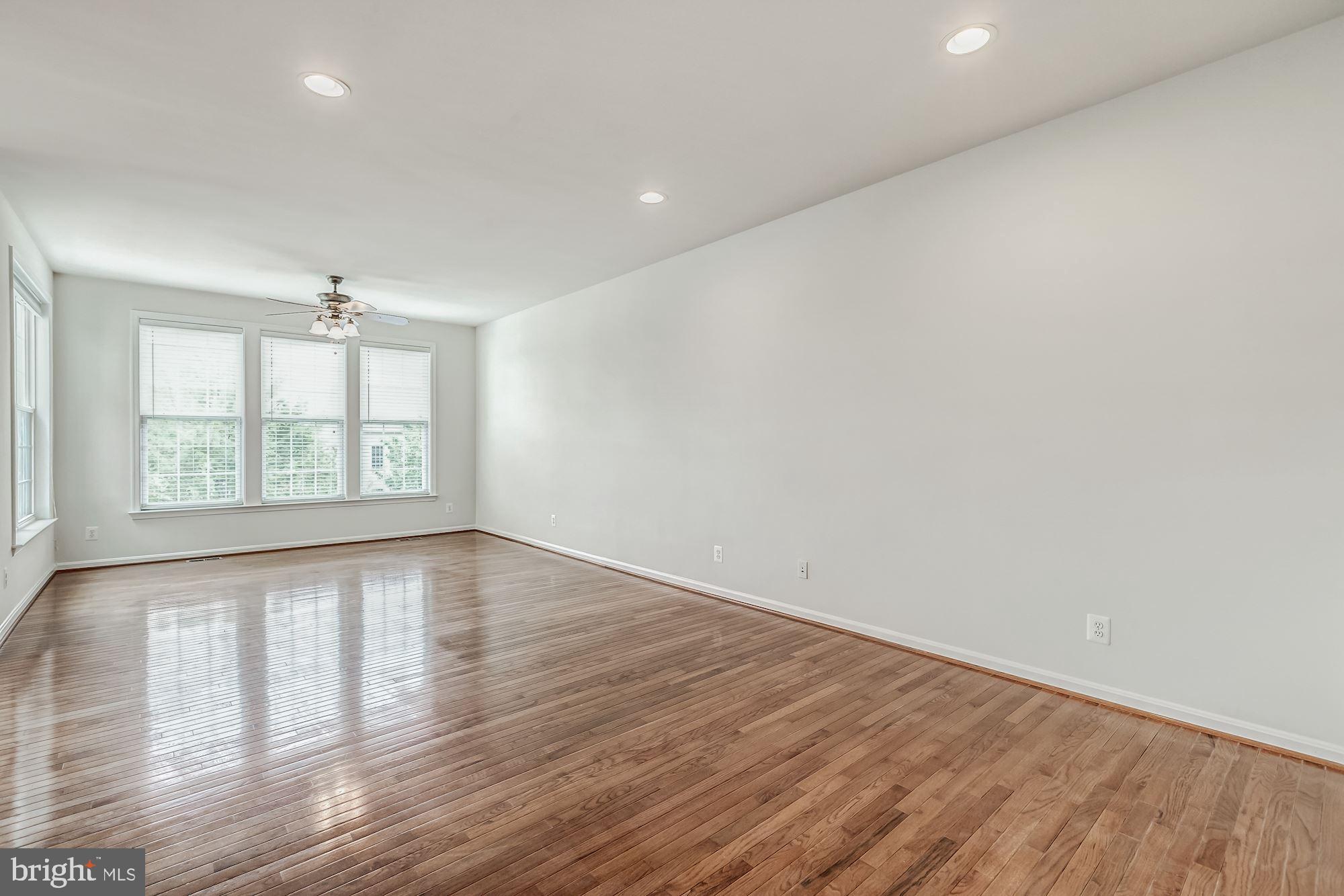 LAUREL HILL - Residential Lease