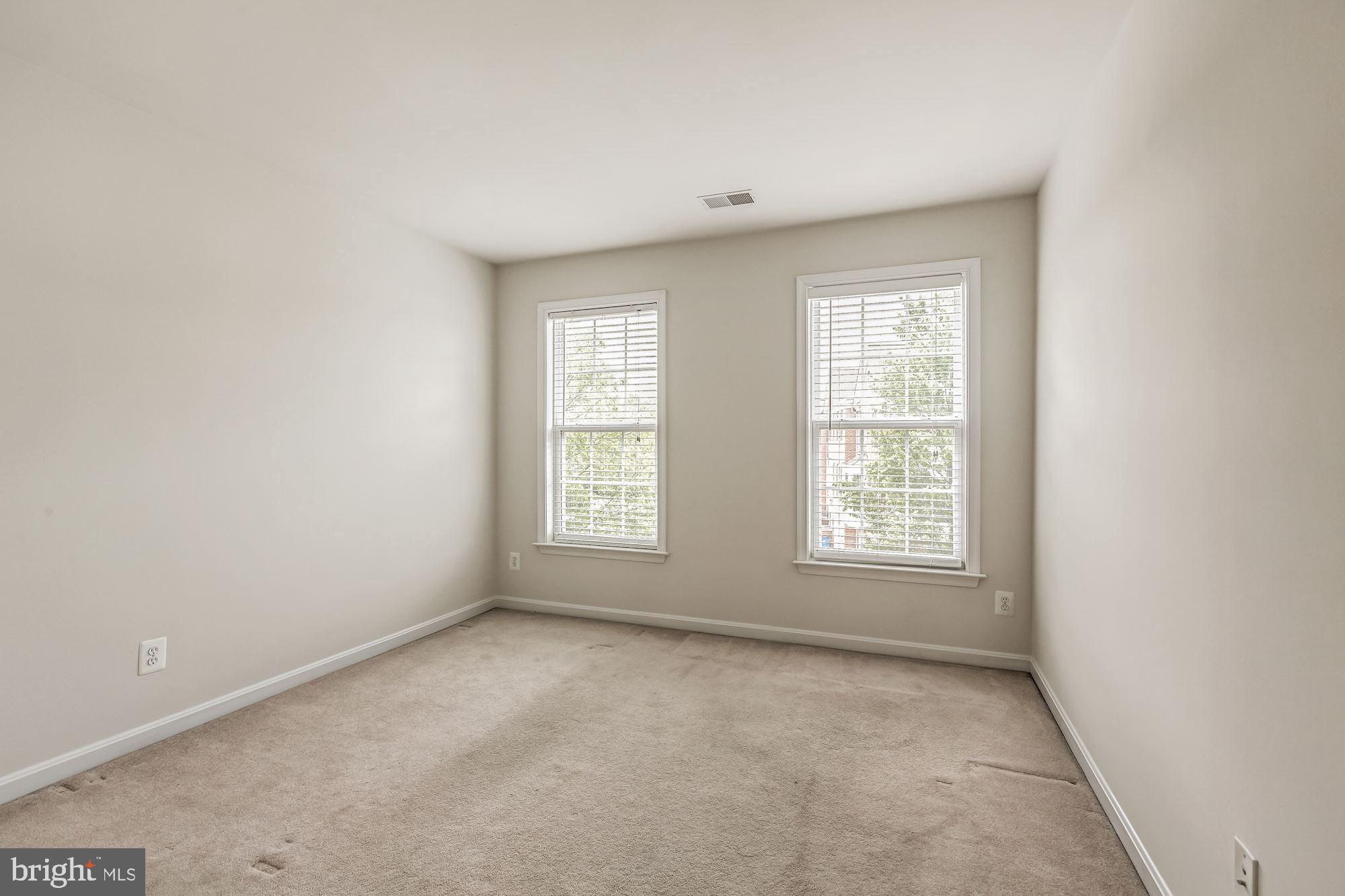 LAUREL HILL - Residential Lease