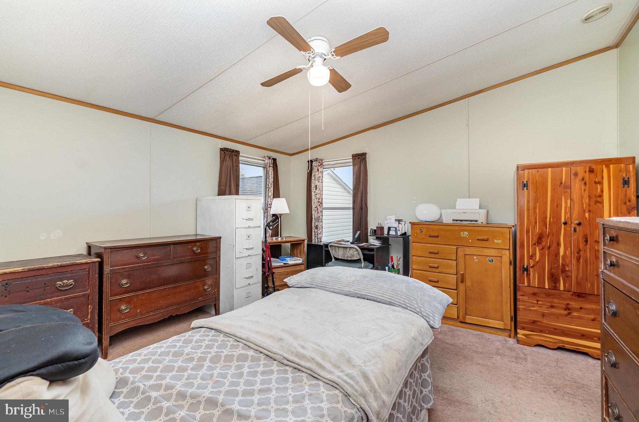 SUNSET ESTATES MHP - Residential