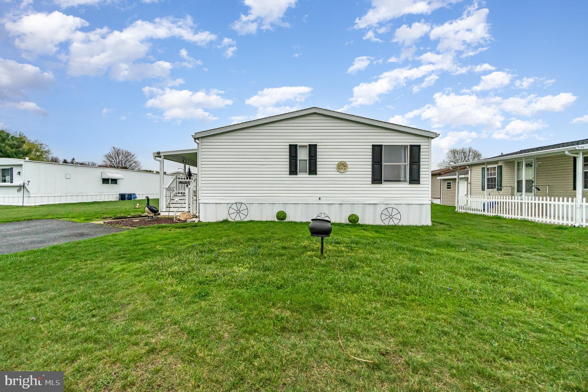 SUNSET ESTATES MHP - Residential