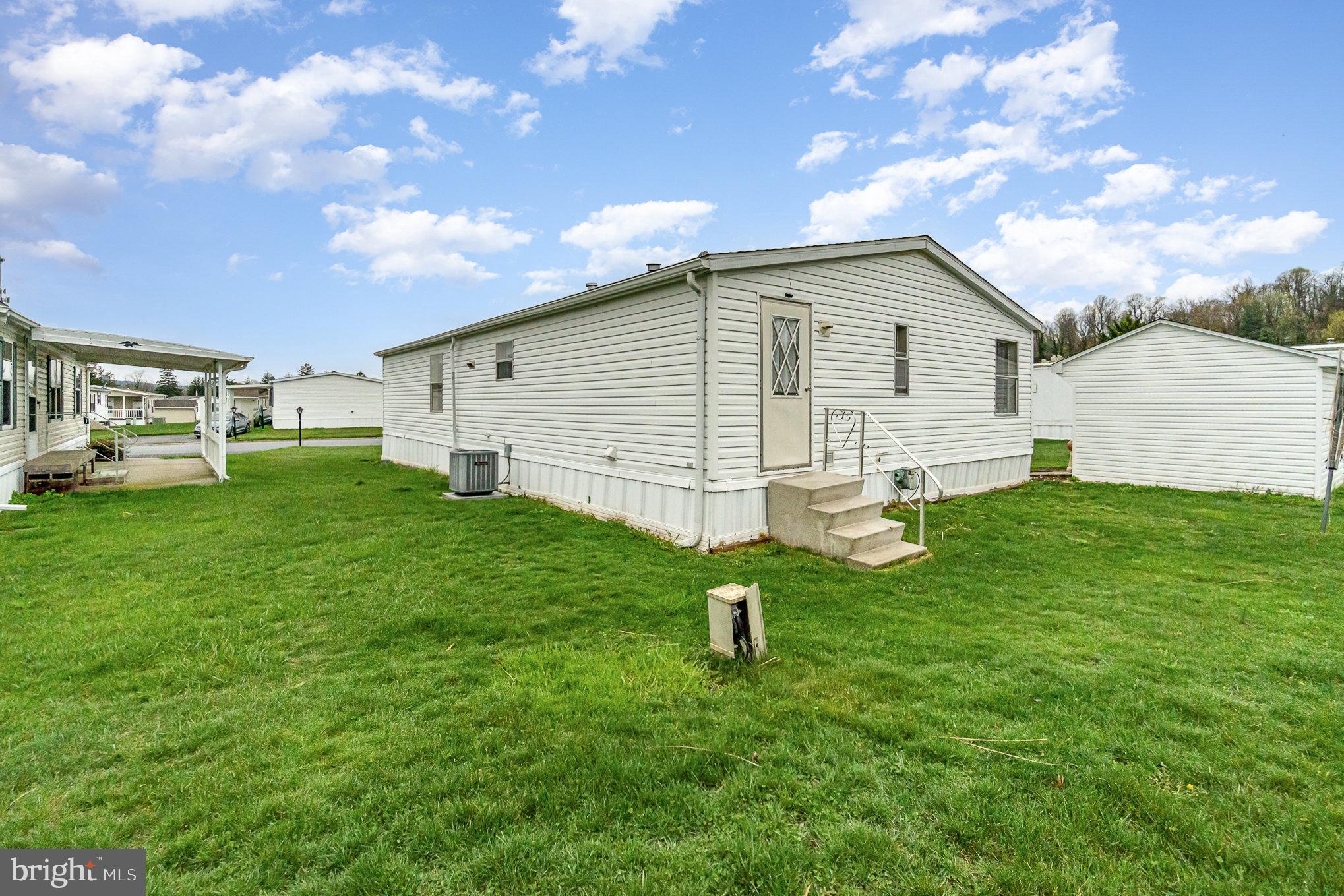 SUNSET ESTATES MHP - Residential