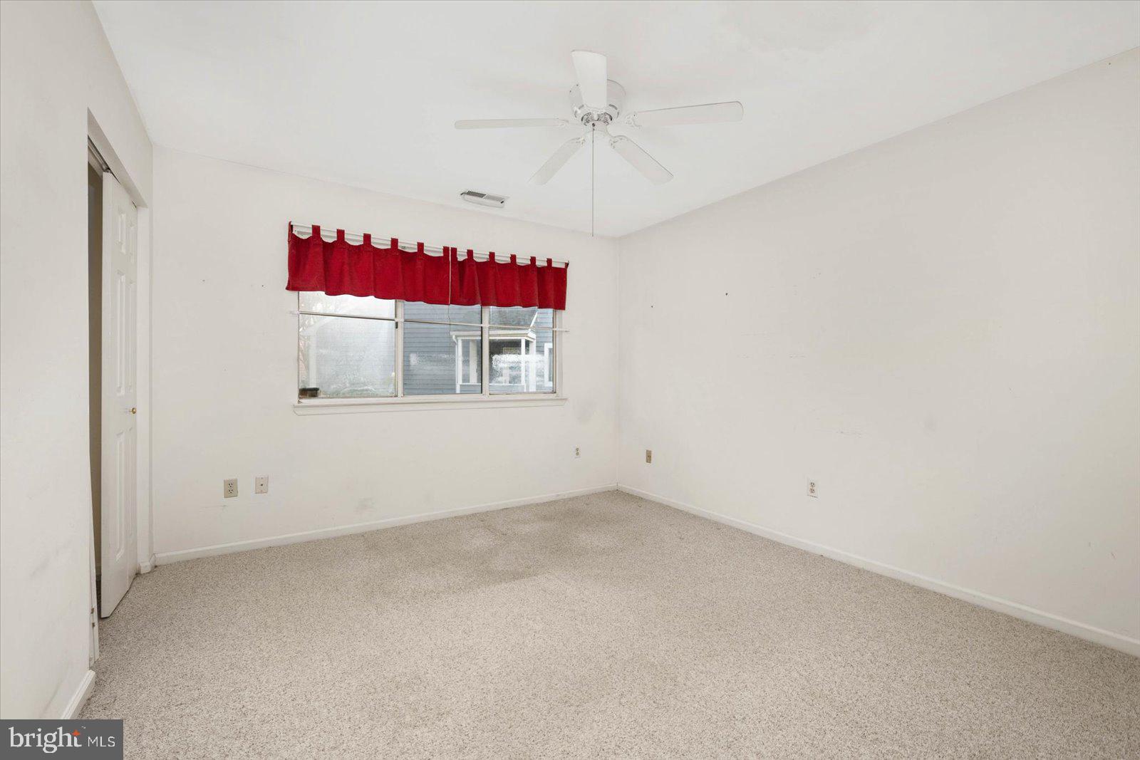 SPRING CHASE - Residential