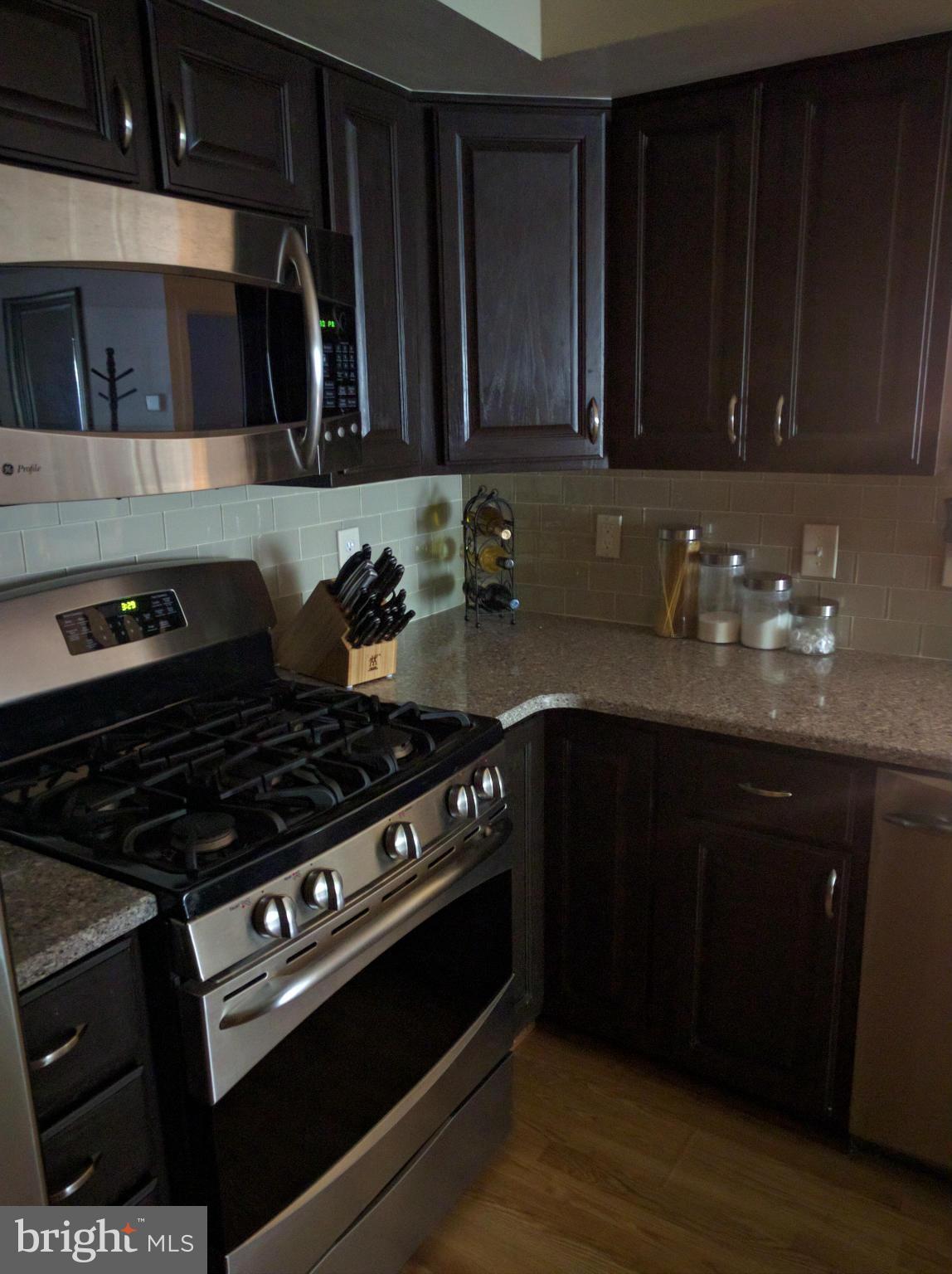 FAIRFIELD HOUSE - Residential Lease