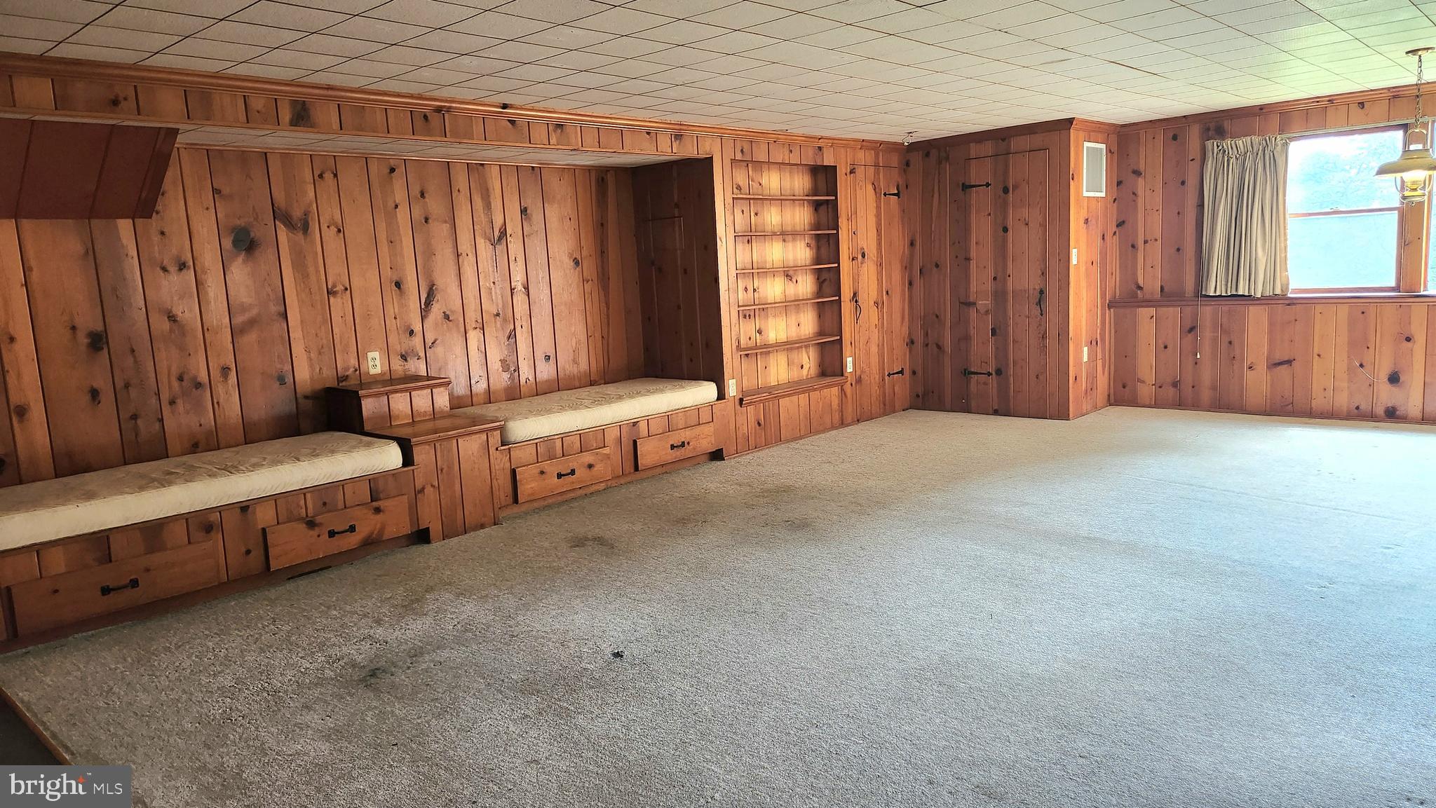 GLEN HILLS - Residential