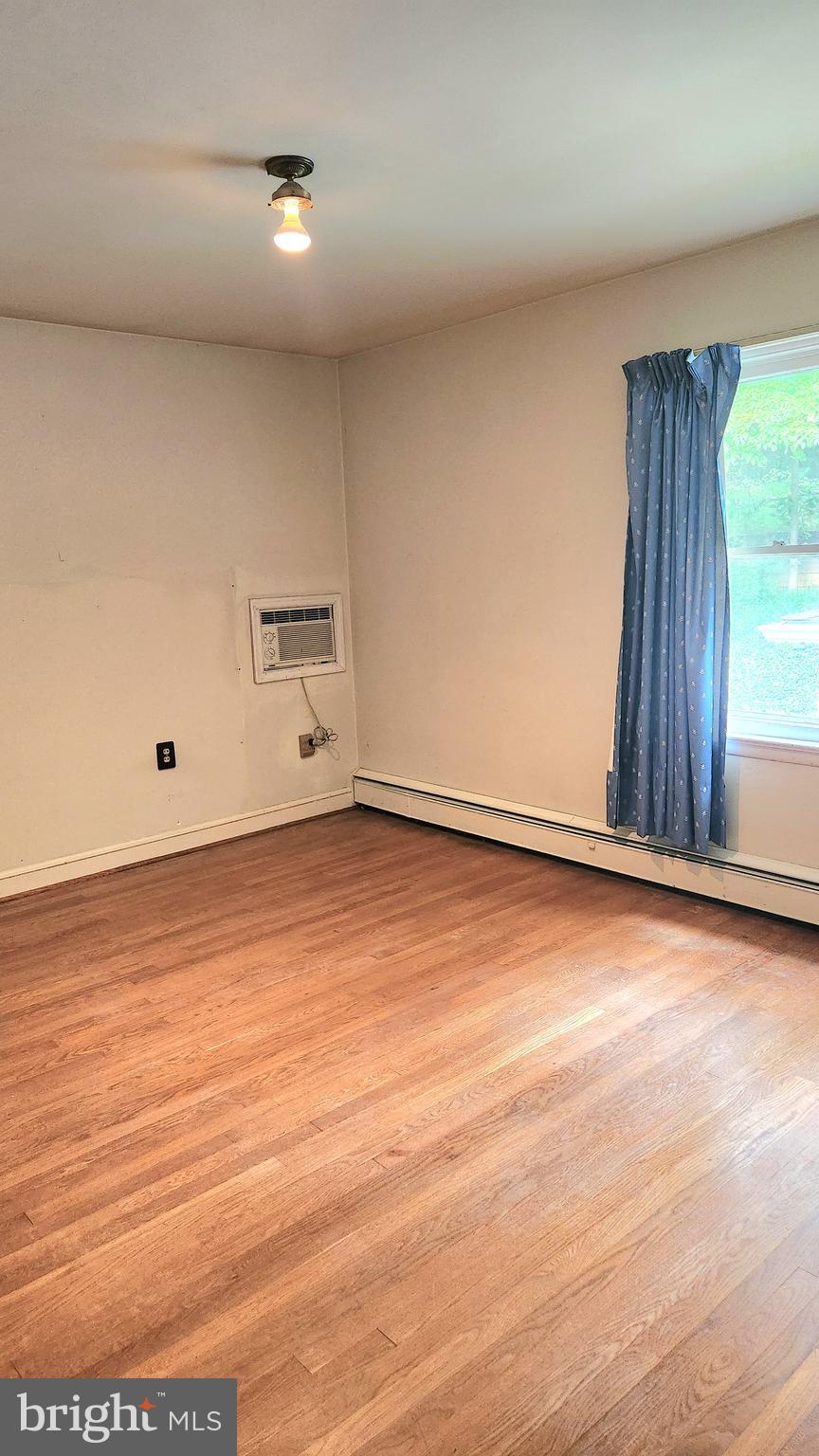 GLEN HILLS - Residential