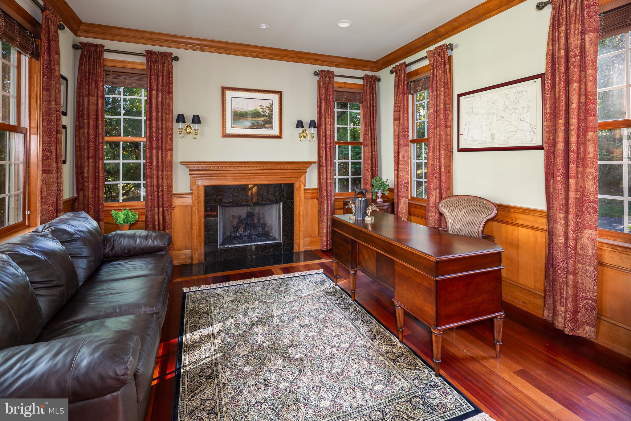 RADNOR HUNT - Residential